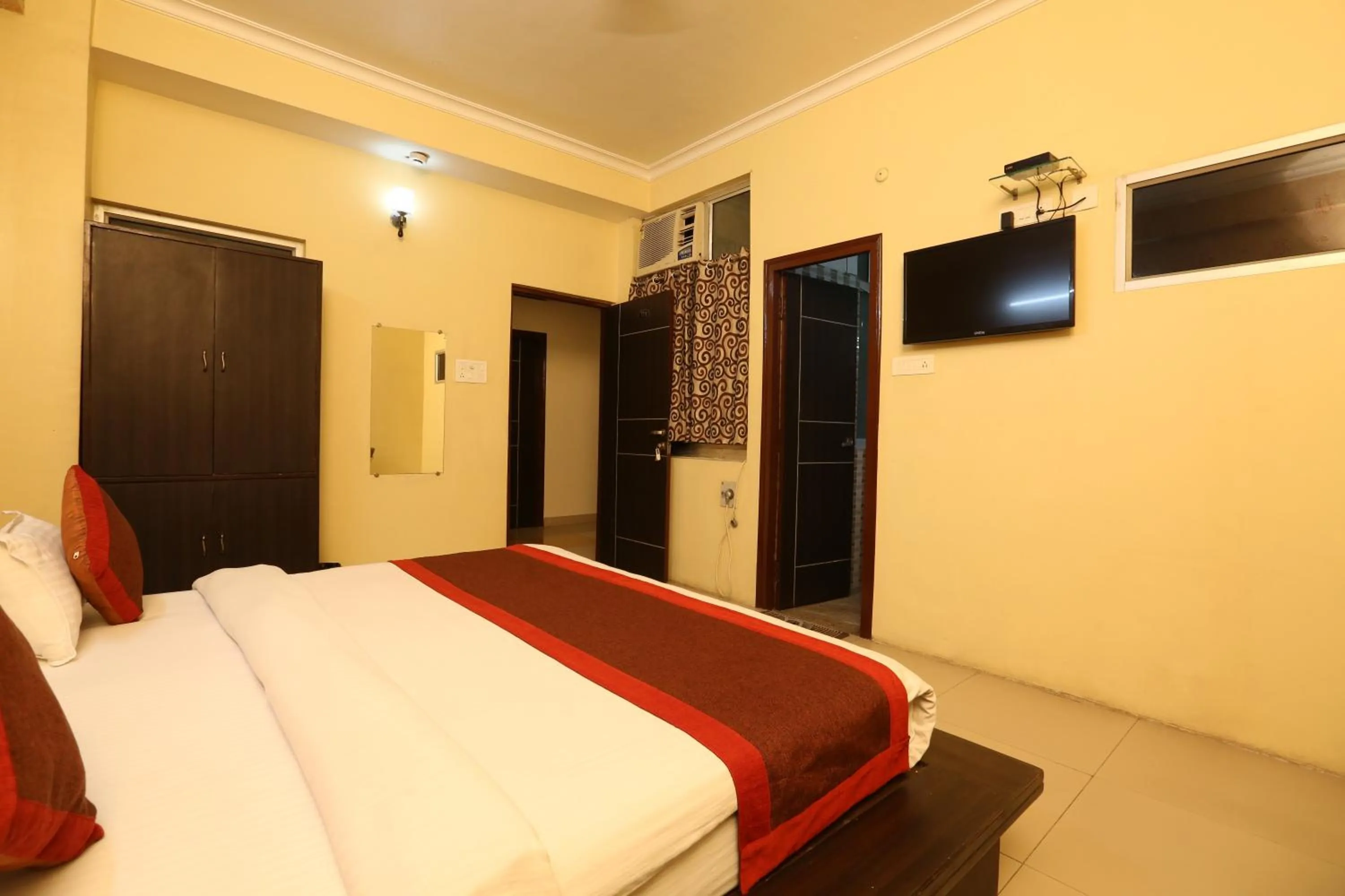 Bed in Hotel Nexus l Hotels In Charbagh Lucknow