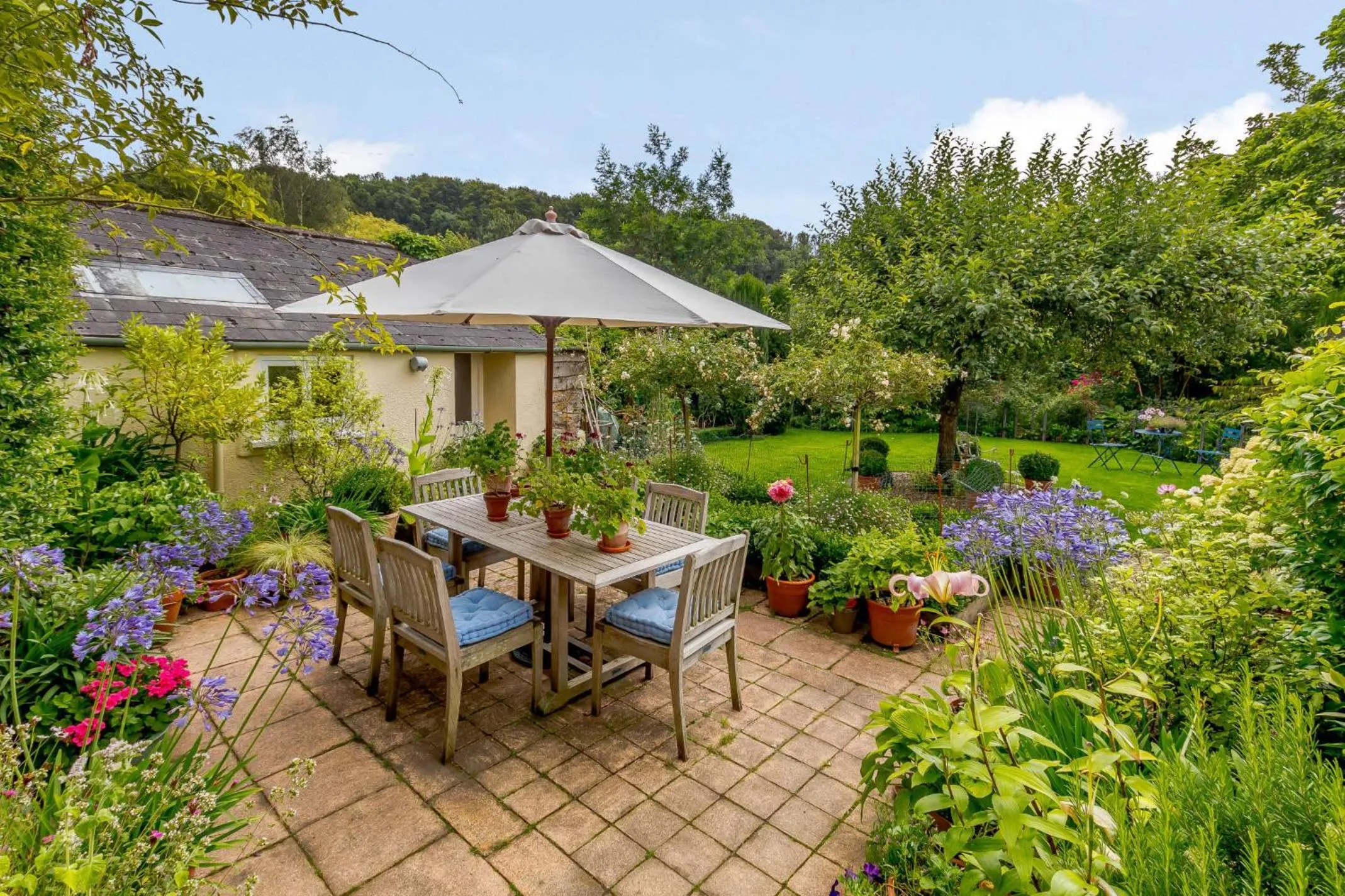 Garden view in Heron House