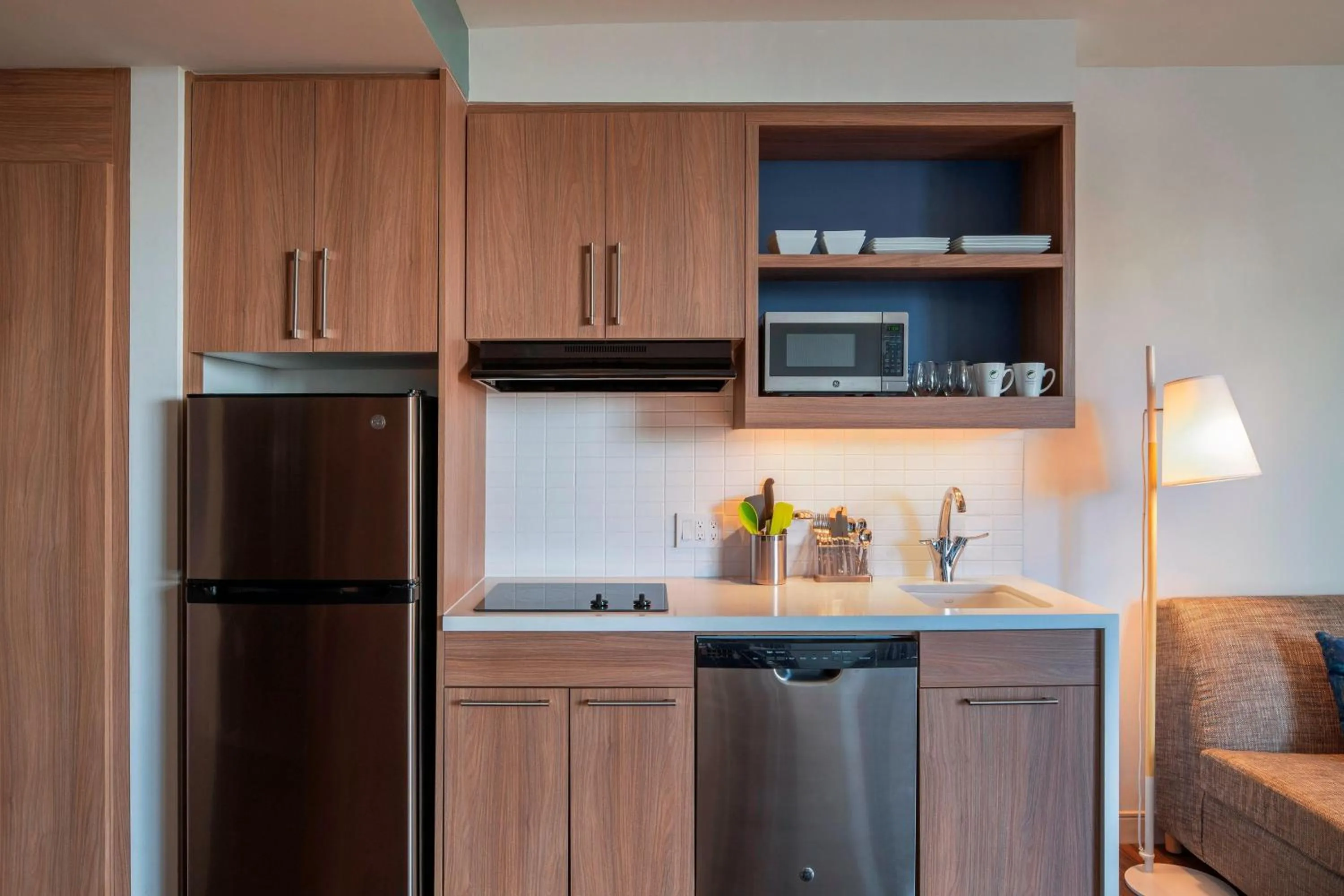 Kitchen or kitchenette in Element Fort Lauderdale Downtown