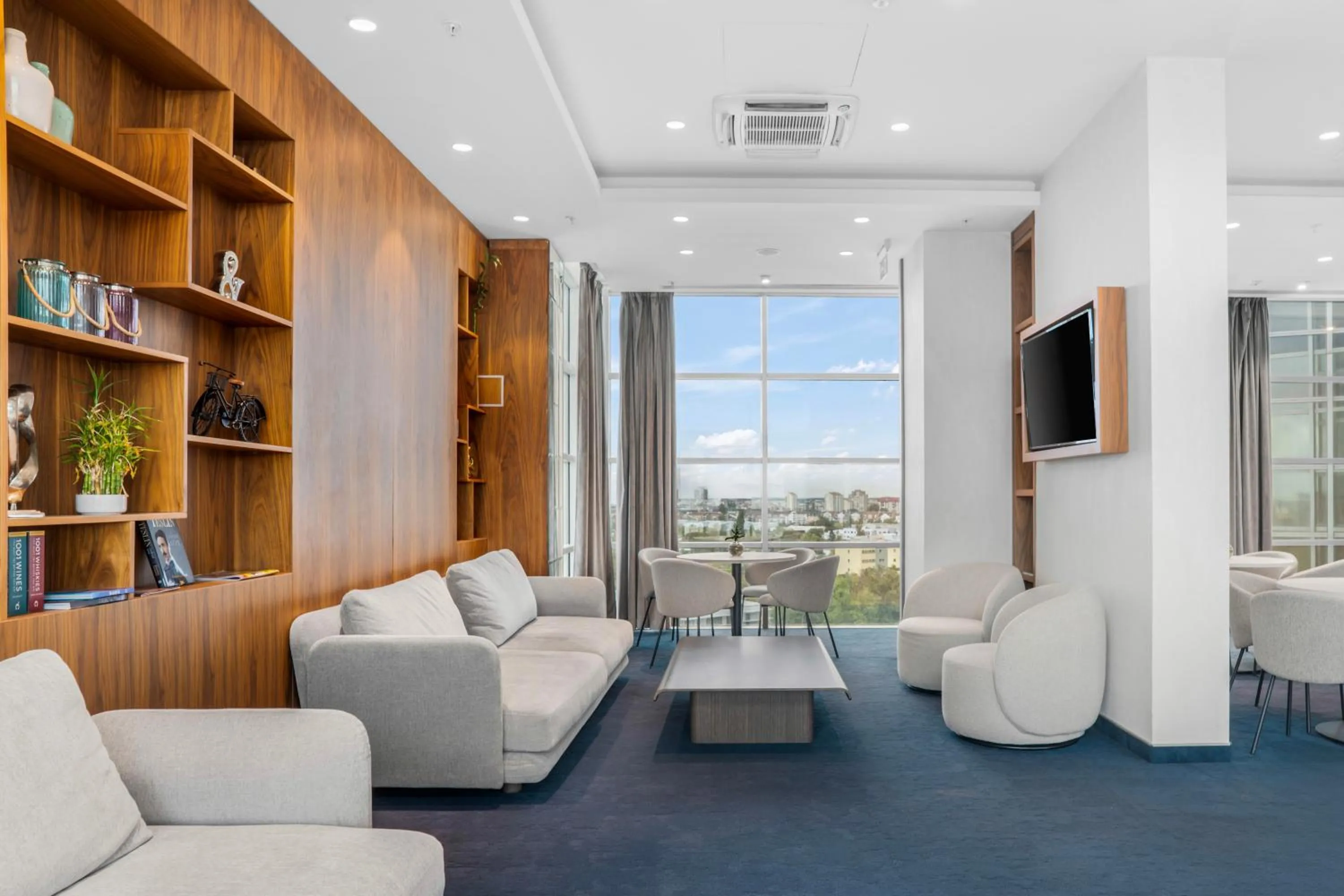 Communal lounge/ TV room in Sheraton Novi Sad