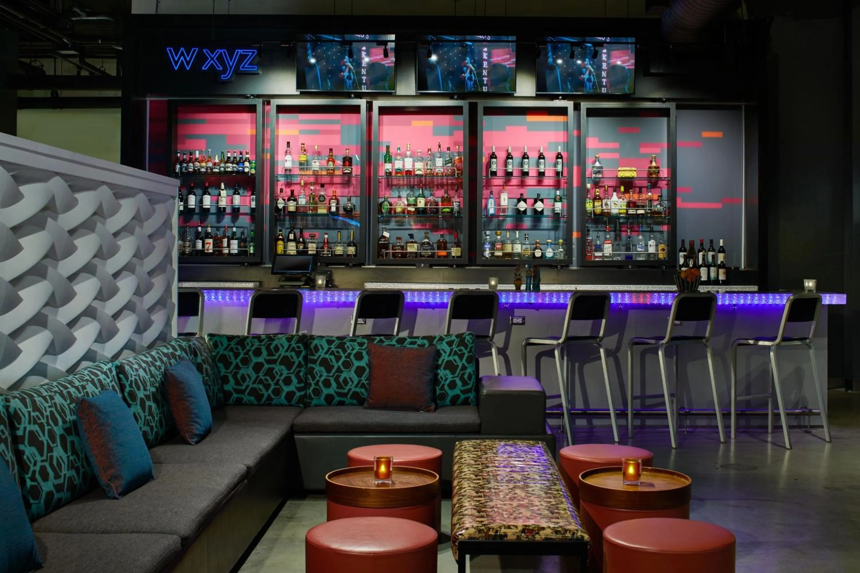 Lobby or reception in Aloft Miami Aventura