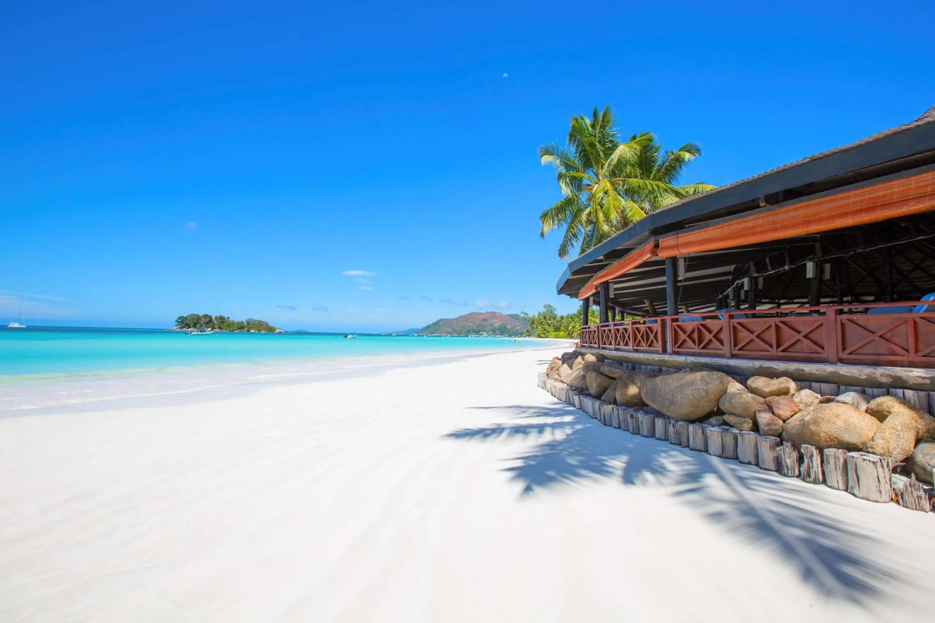 Beach in Paradise Sun Hotel Seychelles