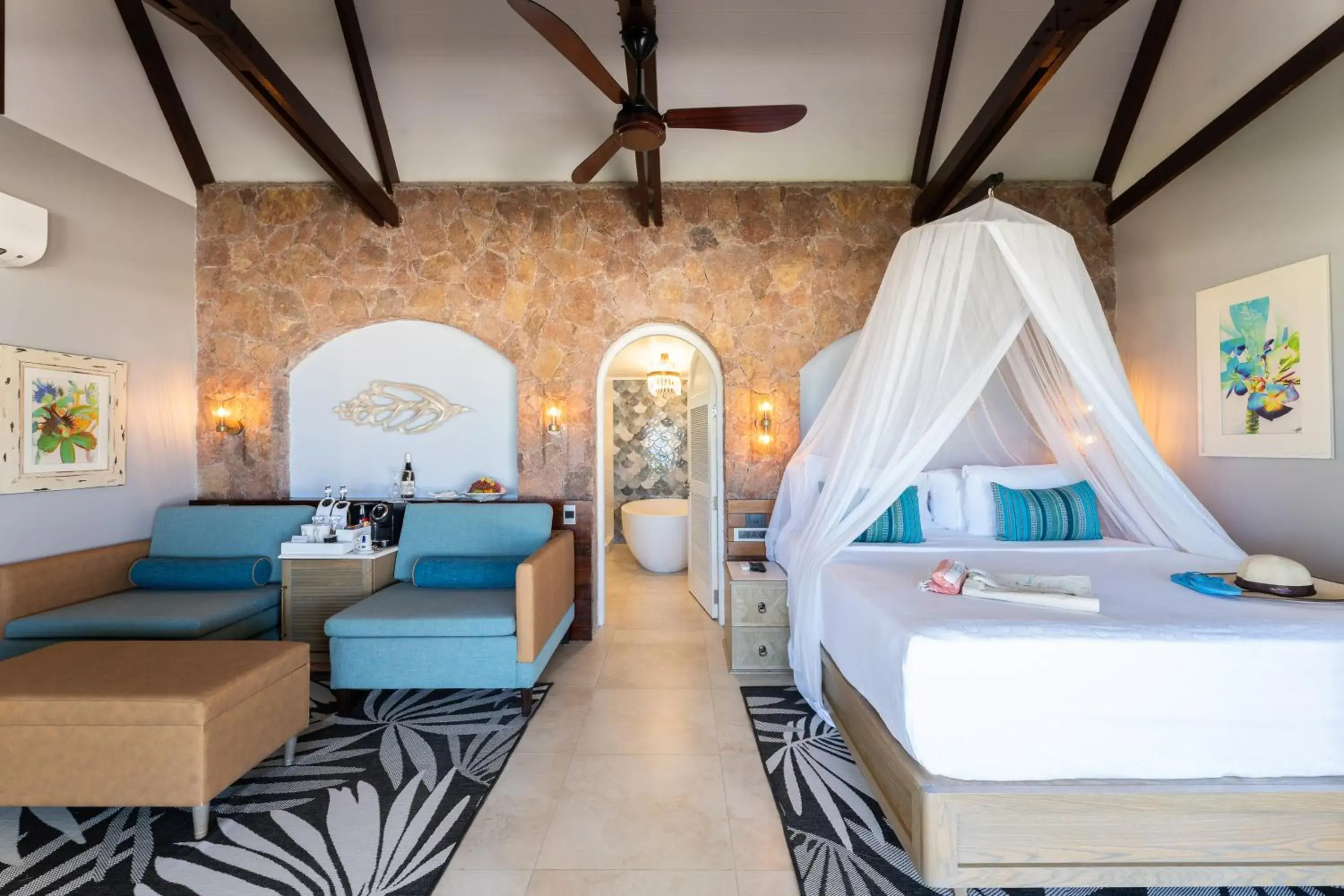 Bed in Paradise Sun Hotel Seychelles Bed in Paradise Sun Hotel Seychelles