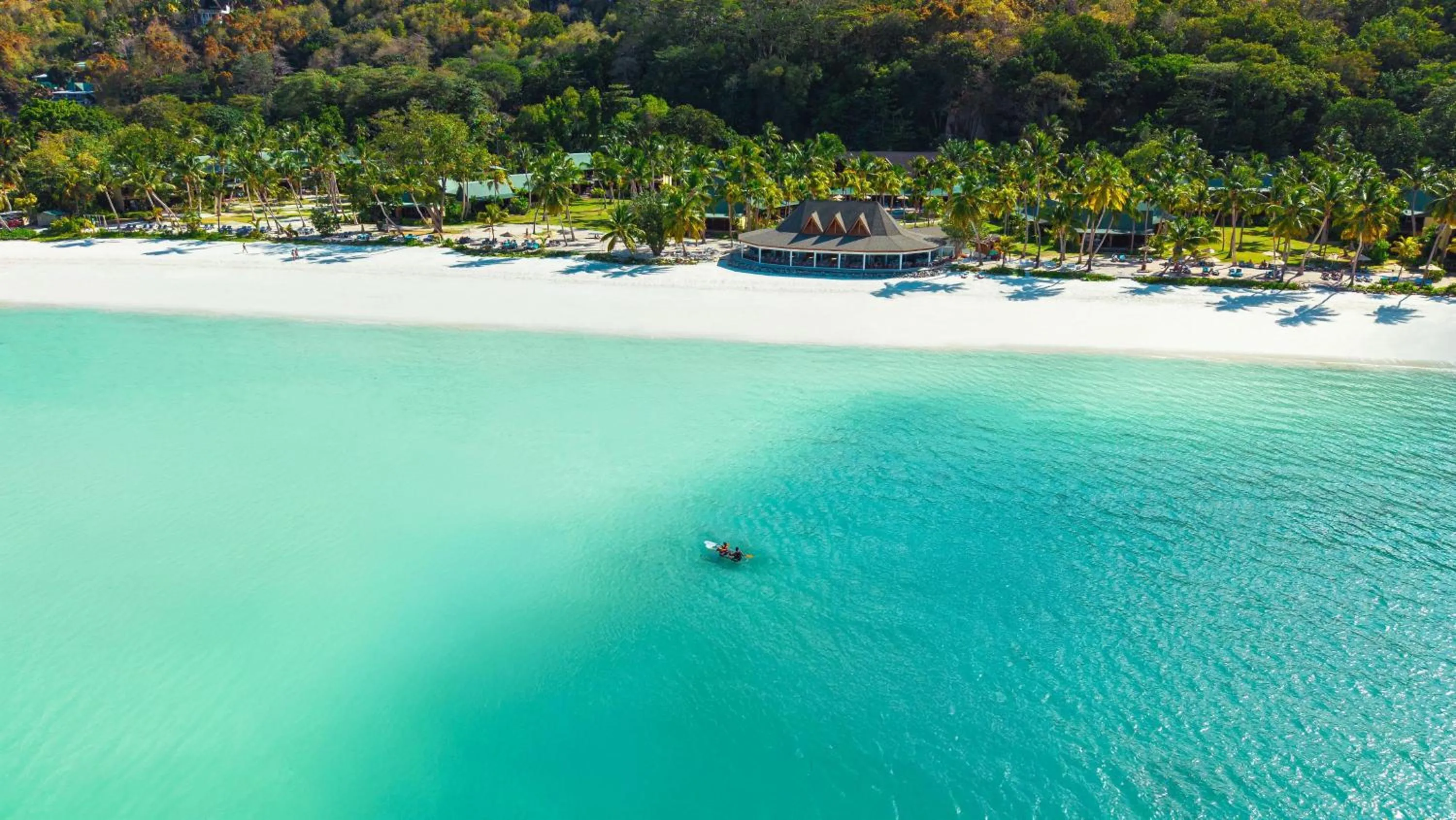 Property building in Paradise Sun Hotel Seychelles