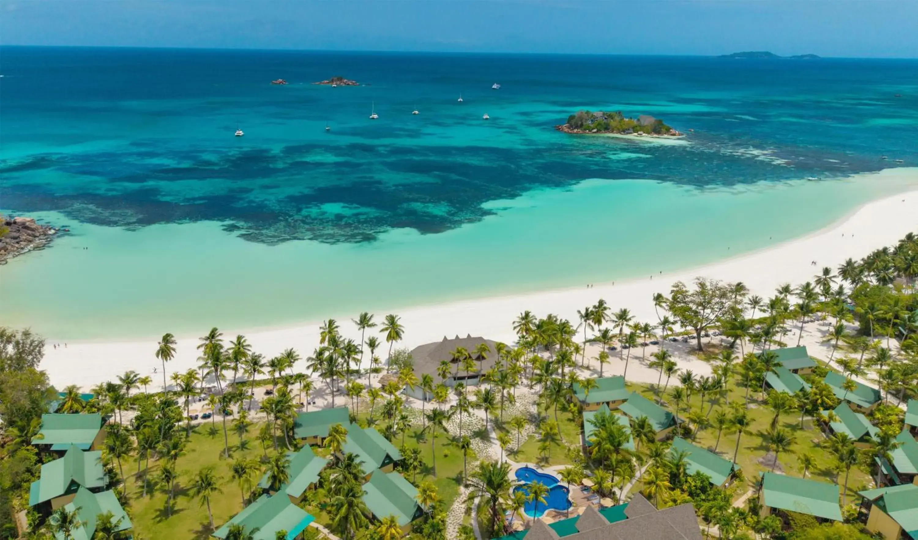 Property building in Paradise Sun Hotel Seychelles Property building in Paradise Sun Hotel Seychelles