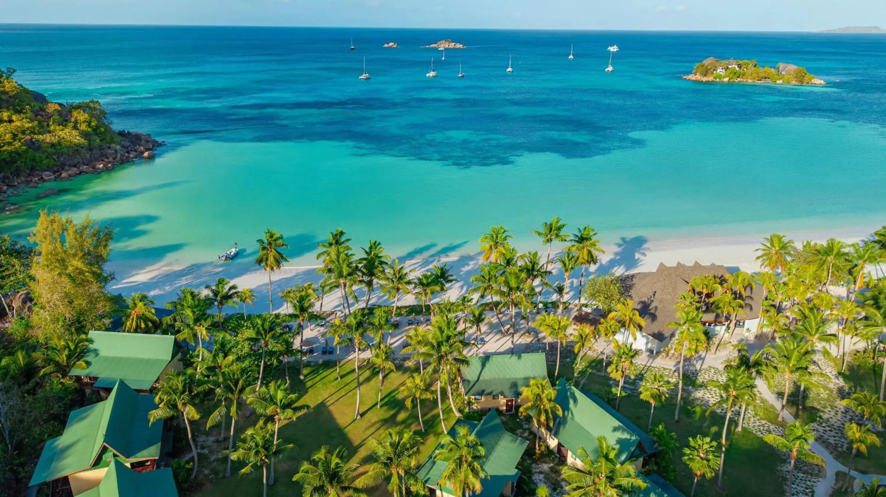 Property building in Paradise Sun Hotel Seychelles Property building in Paradise Sun Hotel Seychelles