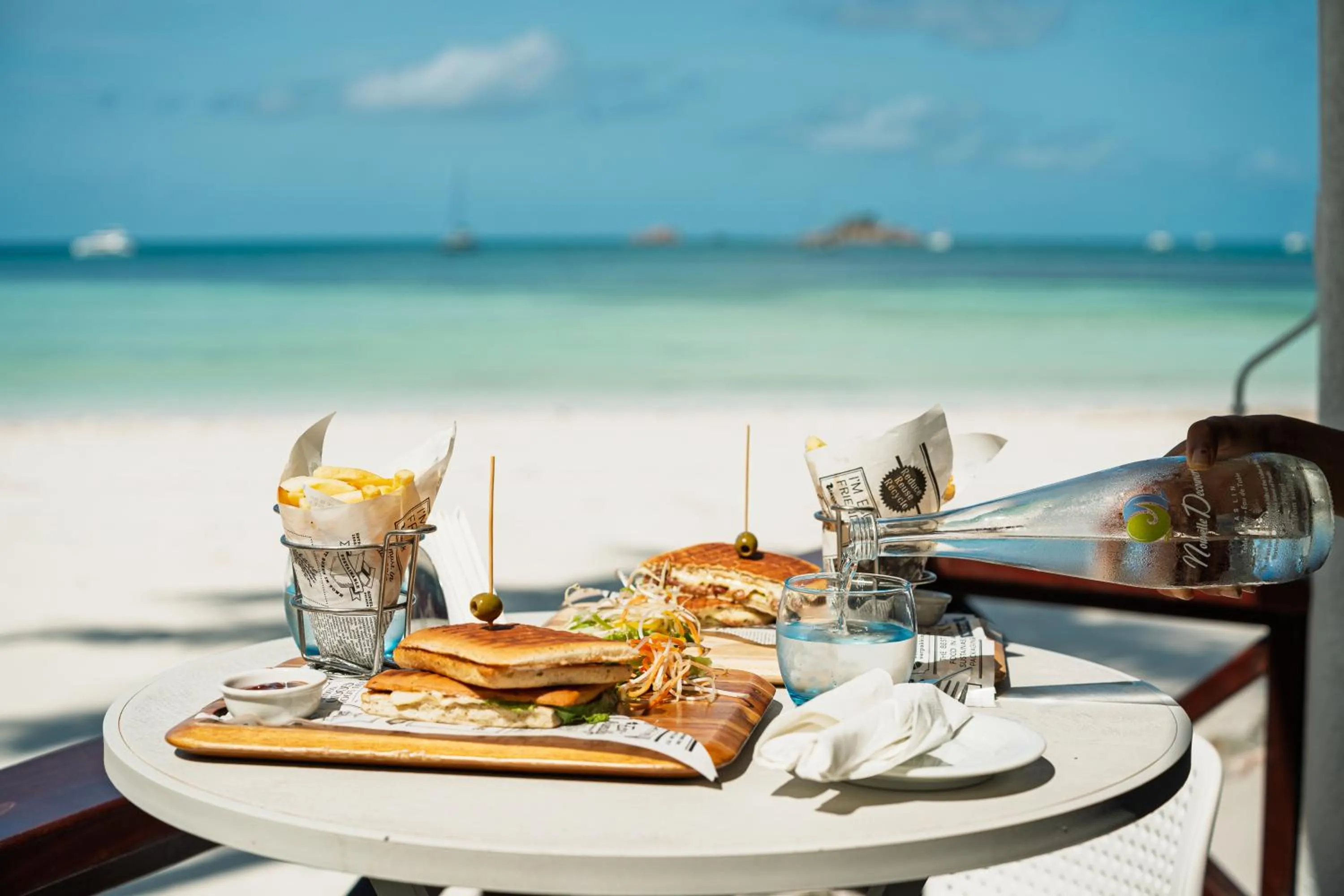Restaurant/places to eat in Paradise Sun Hotel Seychelles