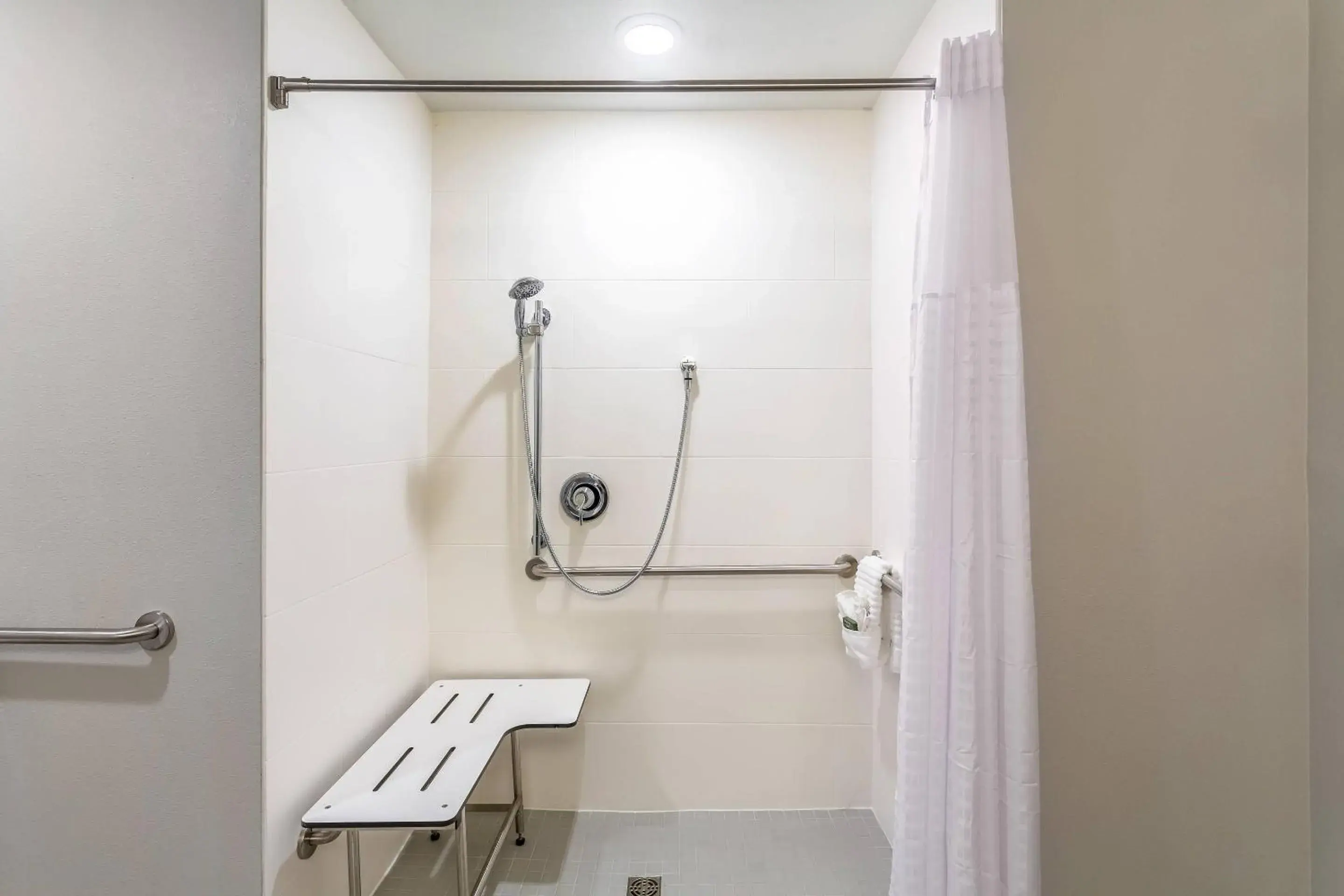 Bedroom in Comfort Inn & Suites Salt Lake City Airport Bedroom in Comfort Inn & Suites Salt Lake City Airport