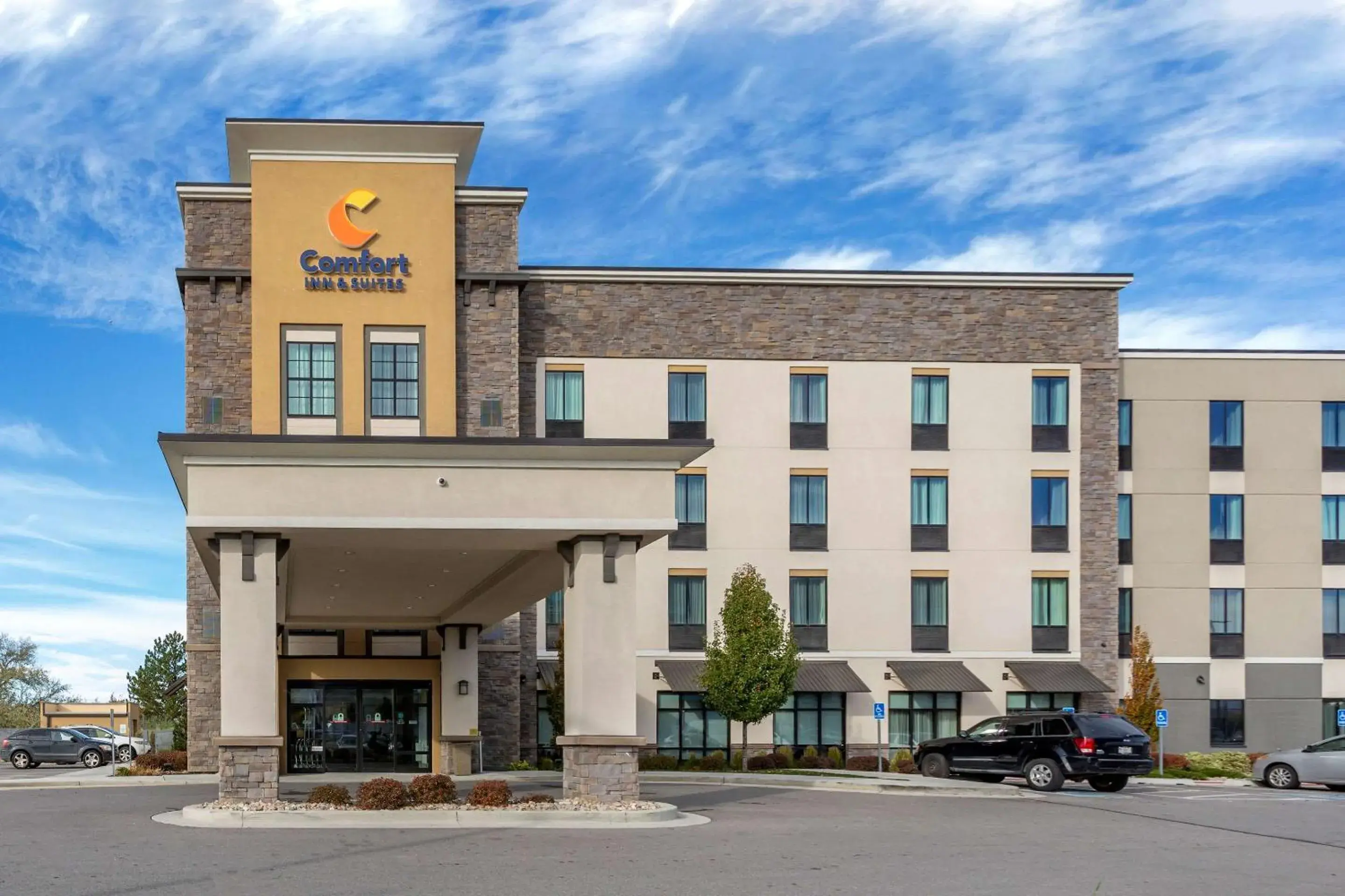 Property building in Comfort Inn & Suites Salt Lake City Airport Property building in Comfort Inn & Suites Salt Lake City Airport
