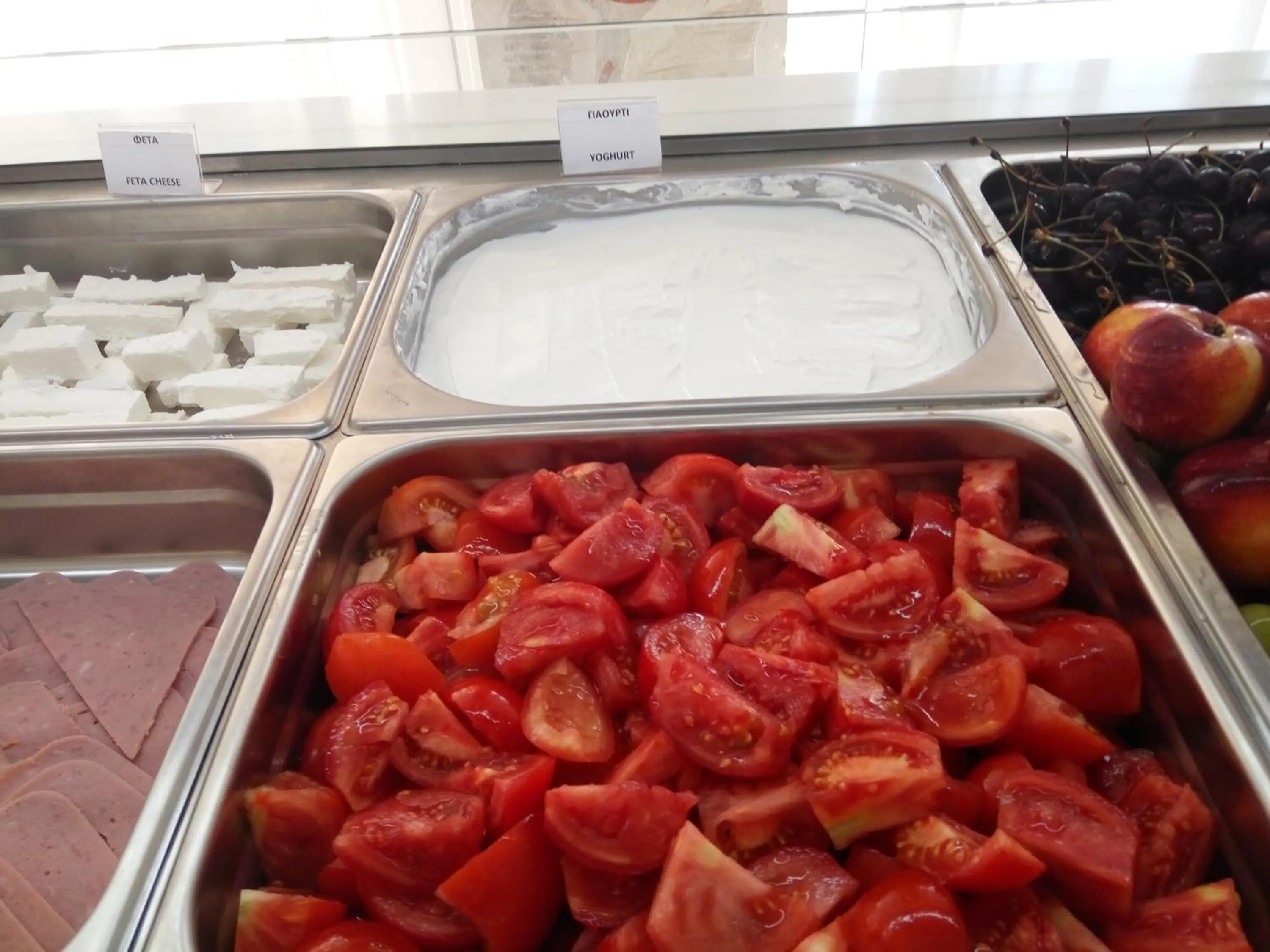 Buffet breakfast in Hilltop