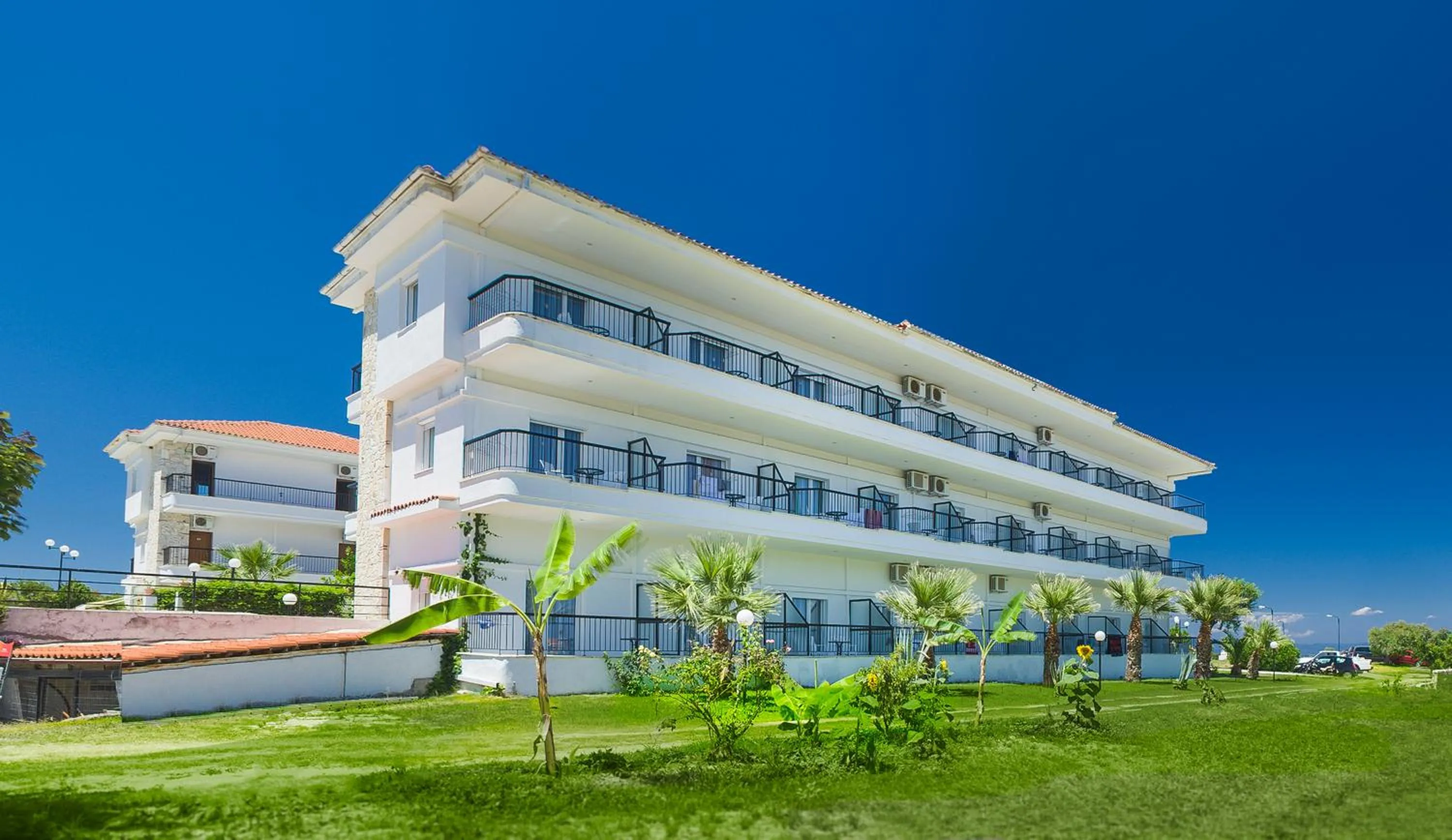 Facade/entrance in Hilltop