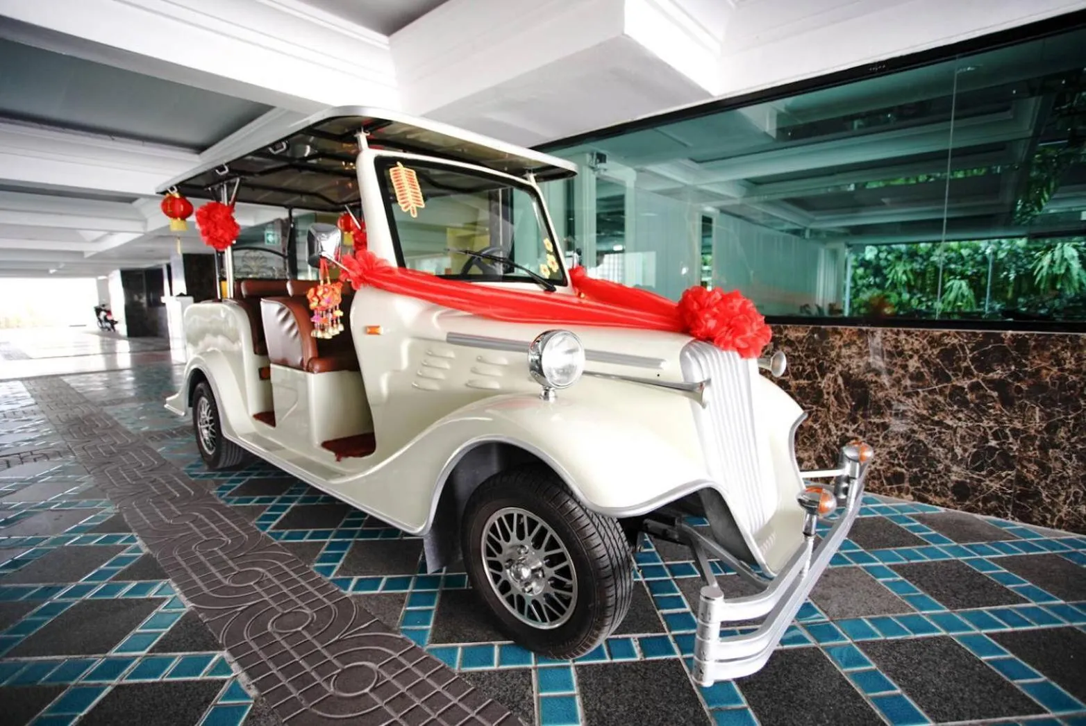 shuttle in Romance Hotel Sukhumvit 97