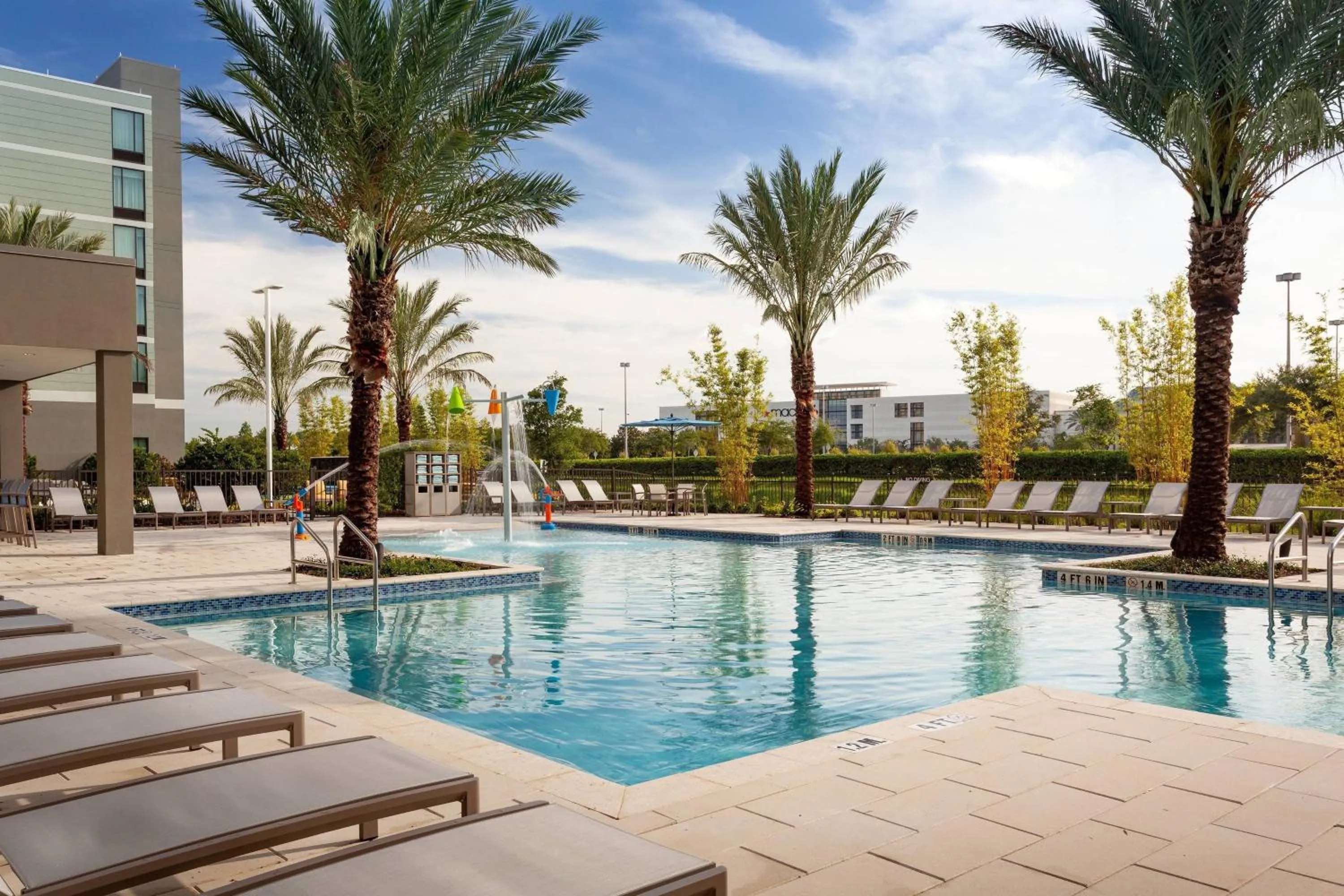 Swimming pool in Residence Inn by Marriott Orlando at Millenia