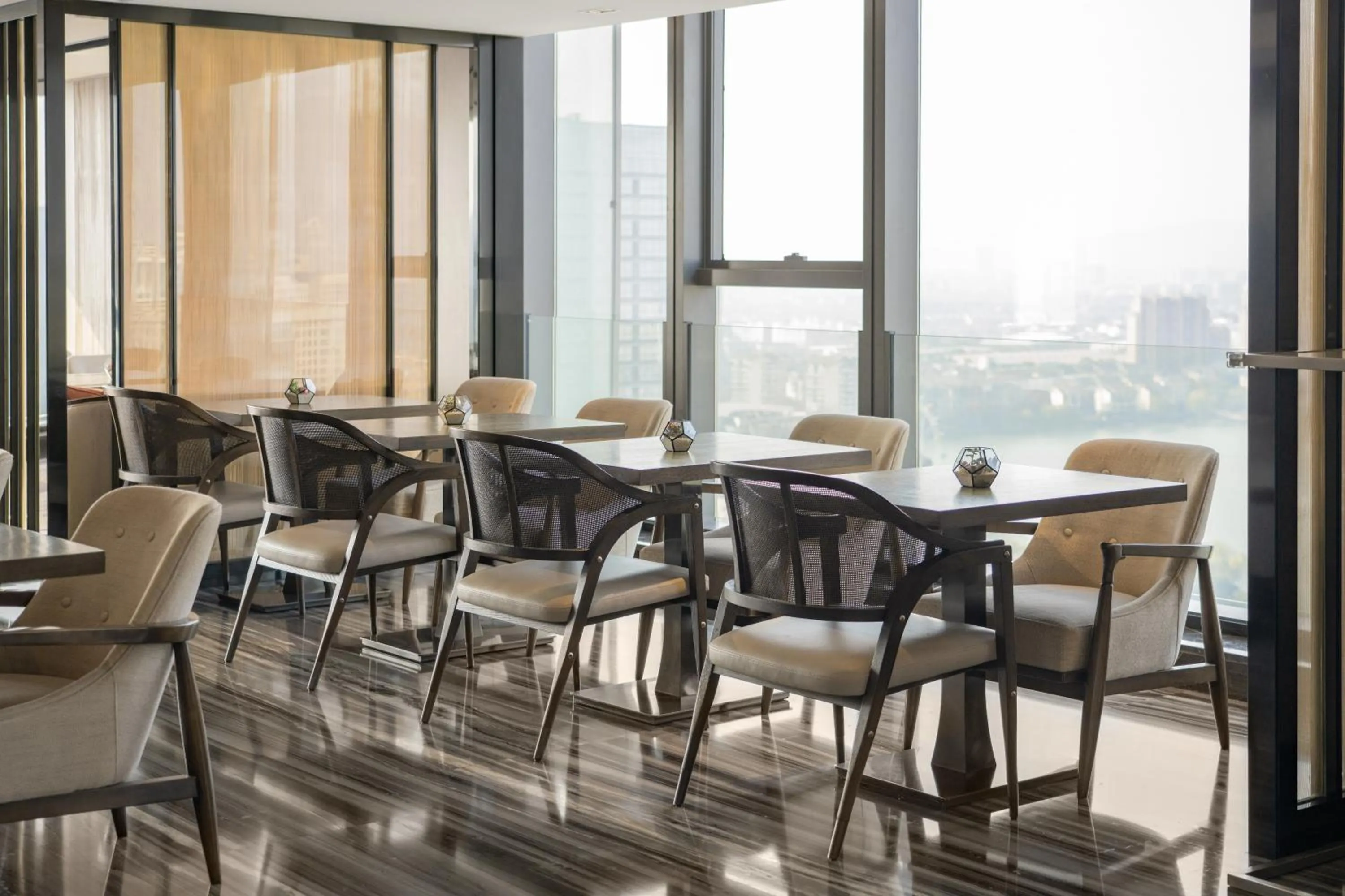 Restaurant/places to eat in Marriott Nanjing South Hotel