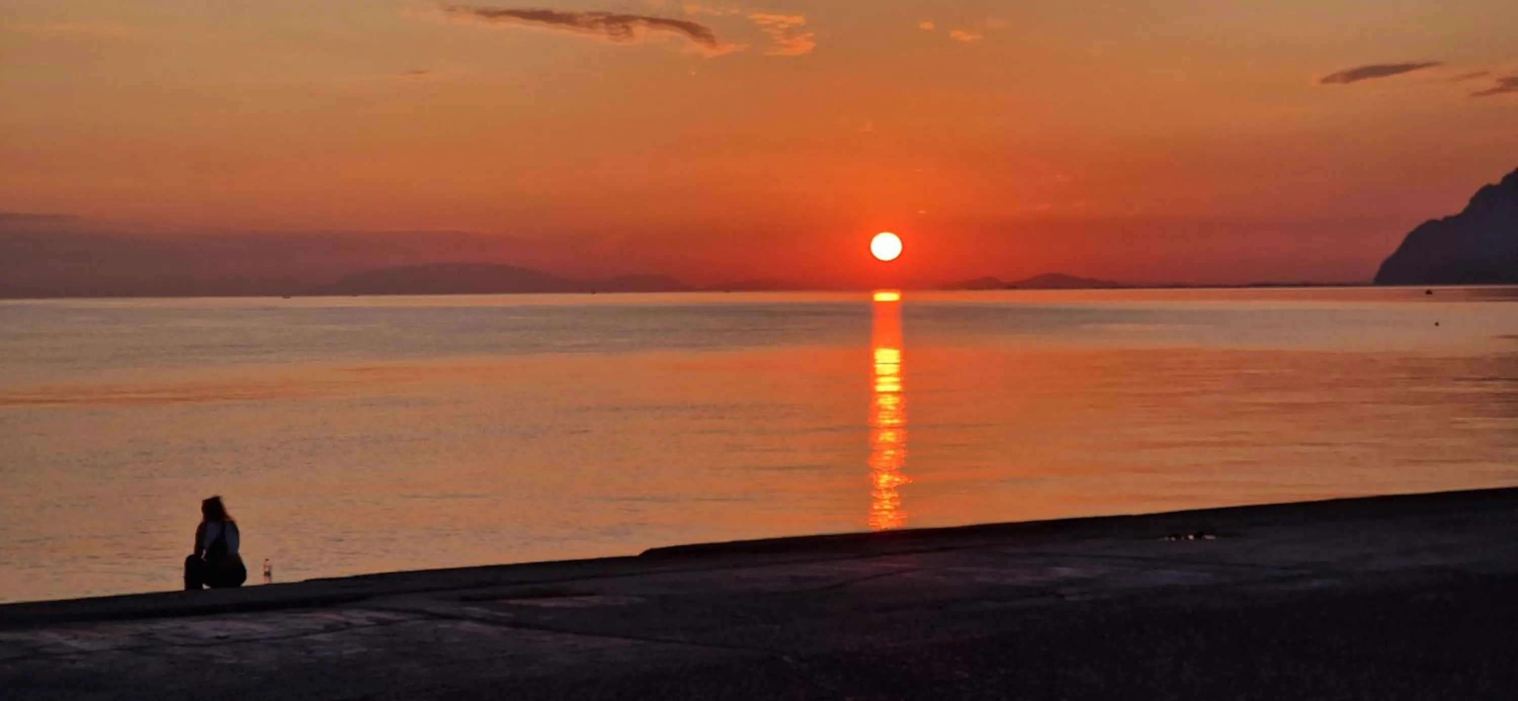 Sunset in Hotel Antirriο