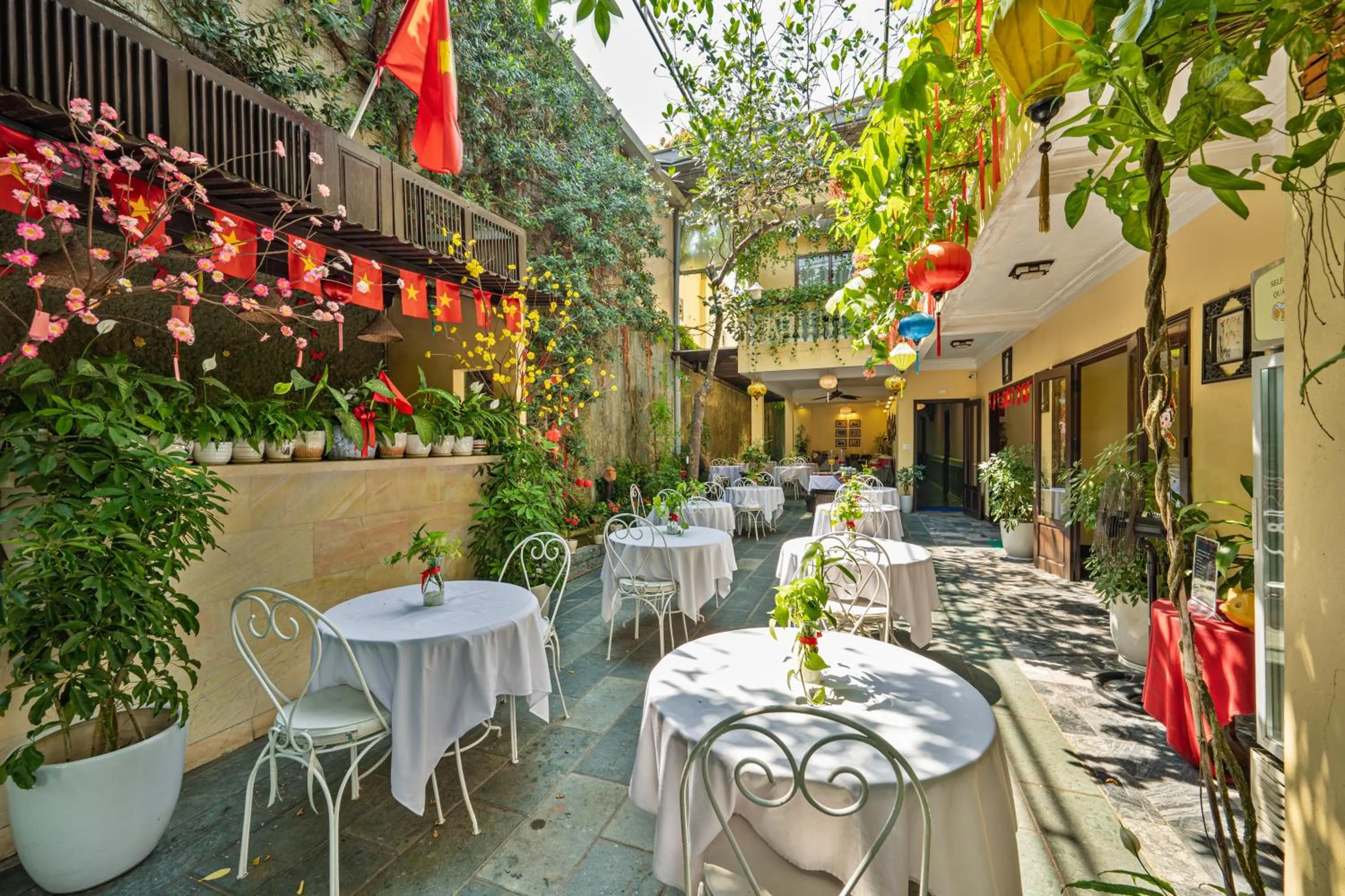 Restaurant/places to eat in Hoian Central Hotel