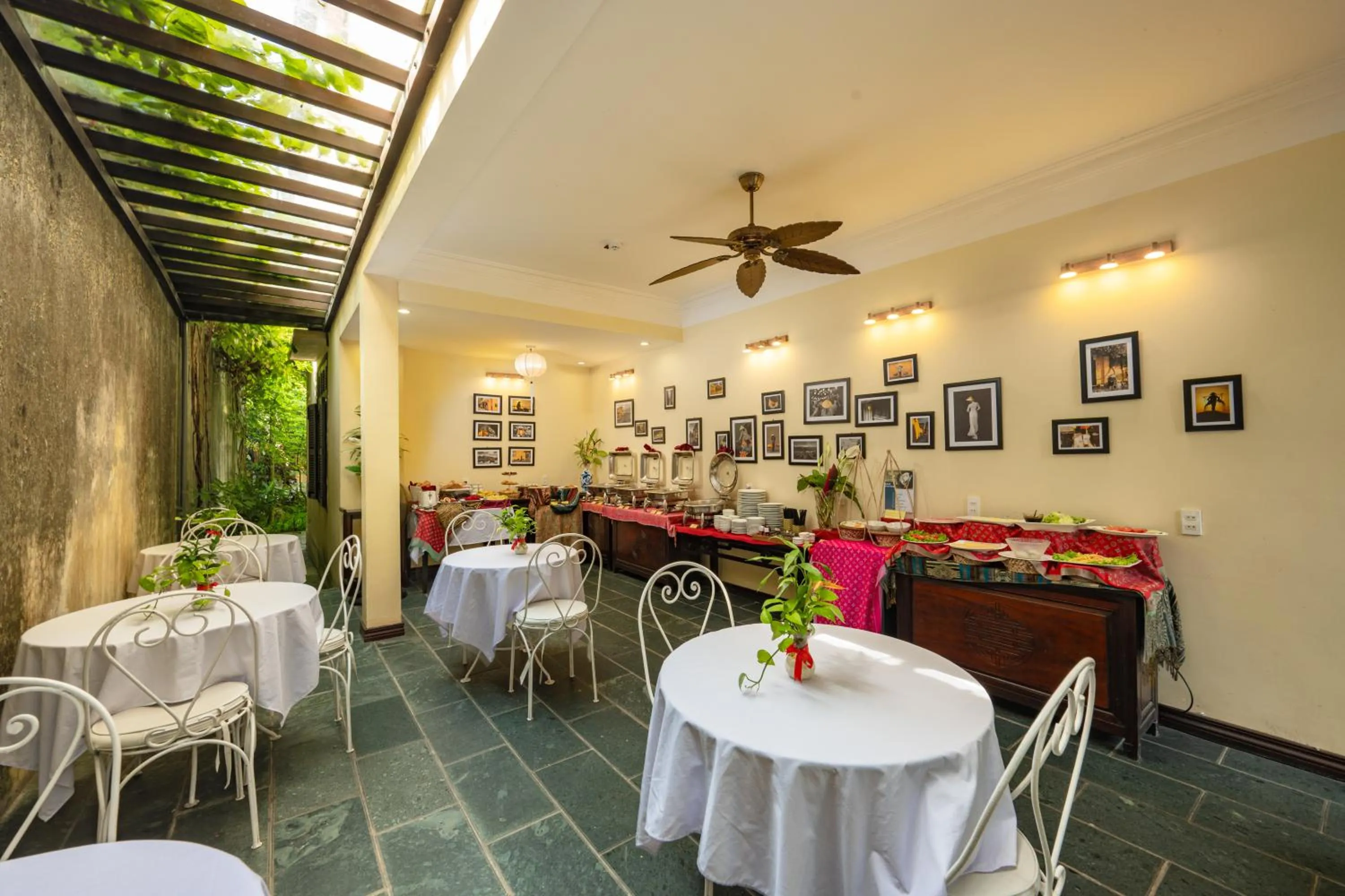 Restaurant/places to eat in Hoian Central Hotel