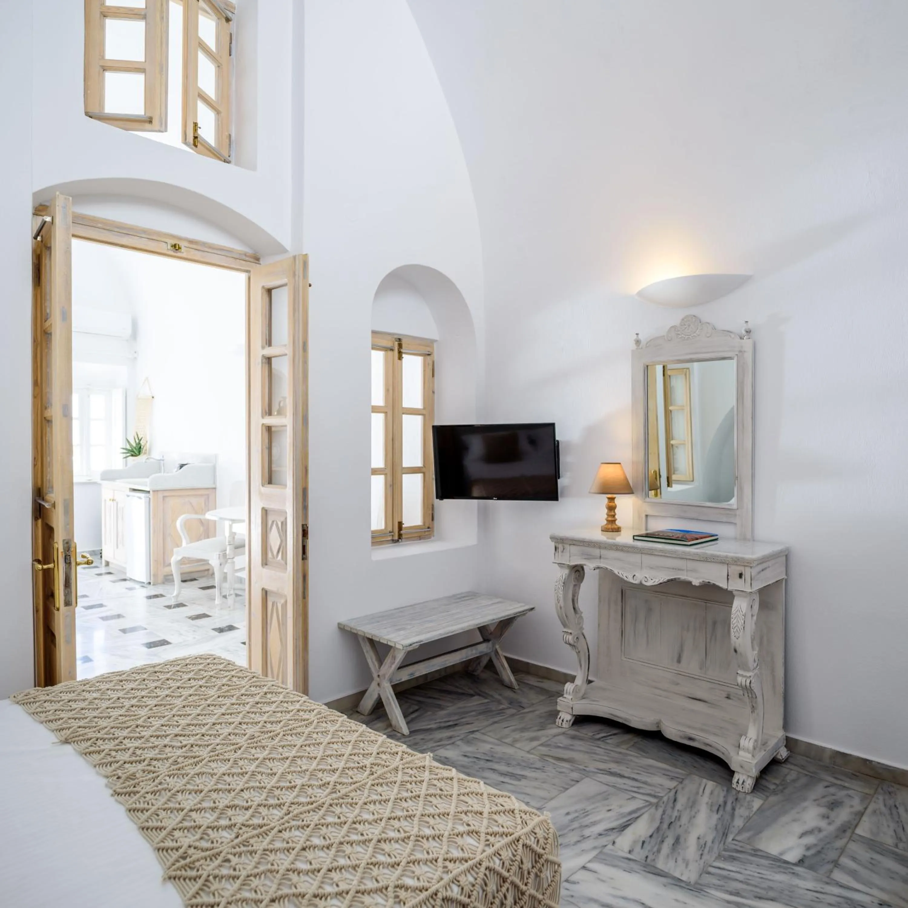 TV and multimedia in MyBoZer Hotel Kallisto