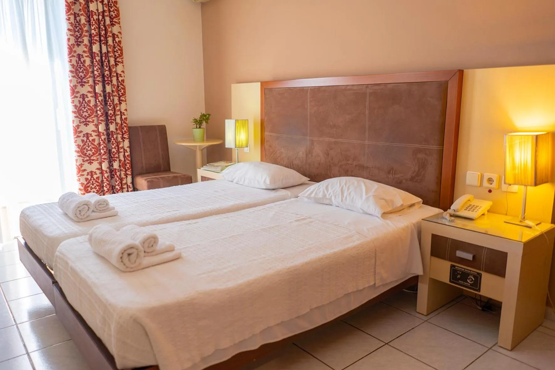 Photo of the whole room, Bed in Morning Star