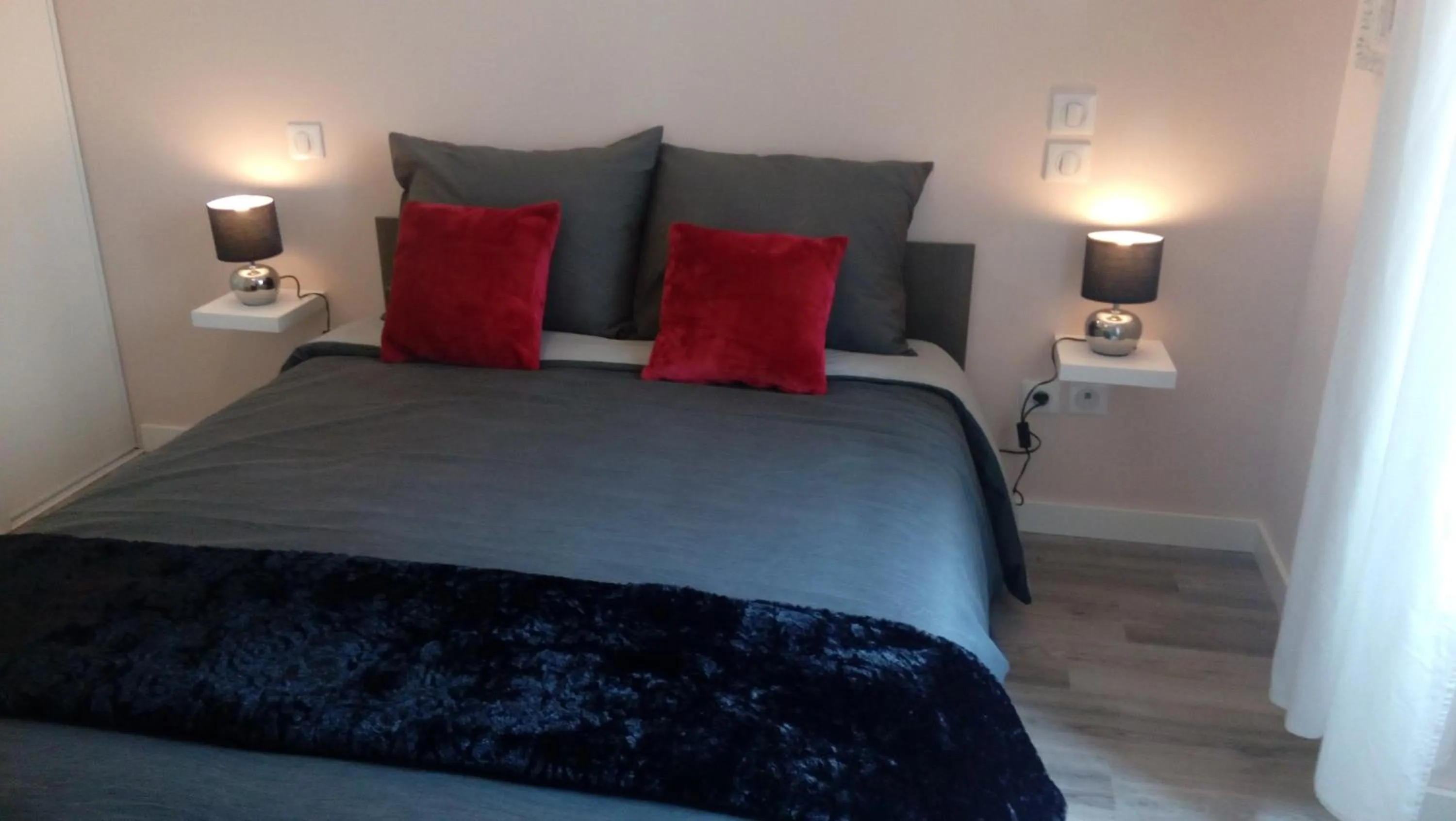 Photo of the whole room, Bed in Les Chambres Hautes d'Anastasia