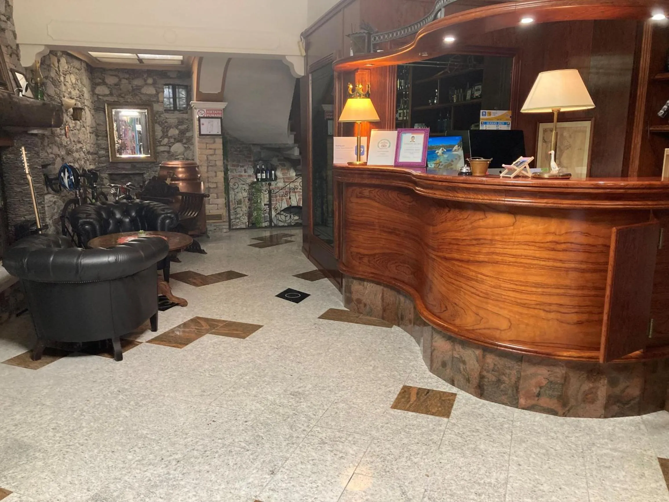 Lobby or reception in Hotel Saini with Air conditioning