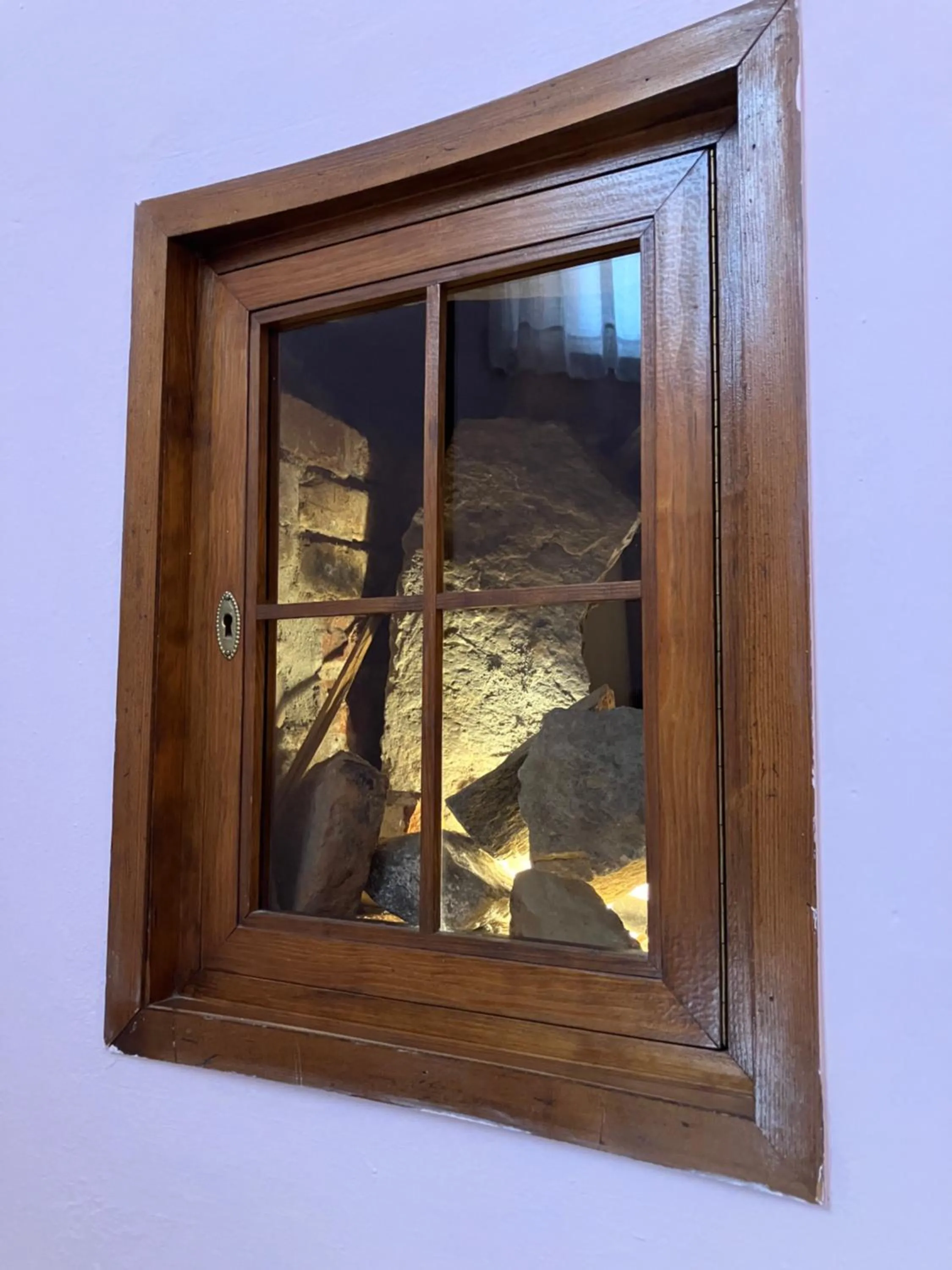 Decorative detail in Hotel Saini with Air conditioning