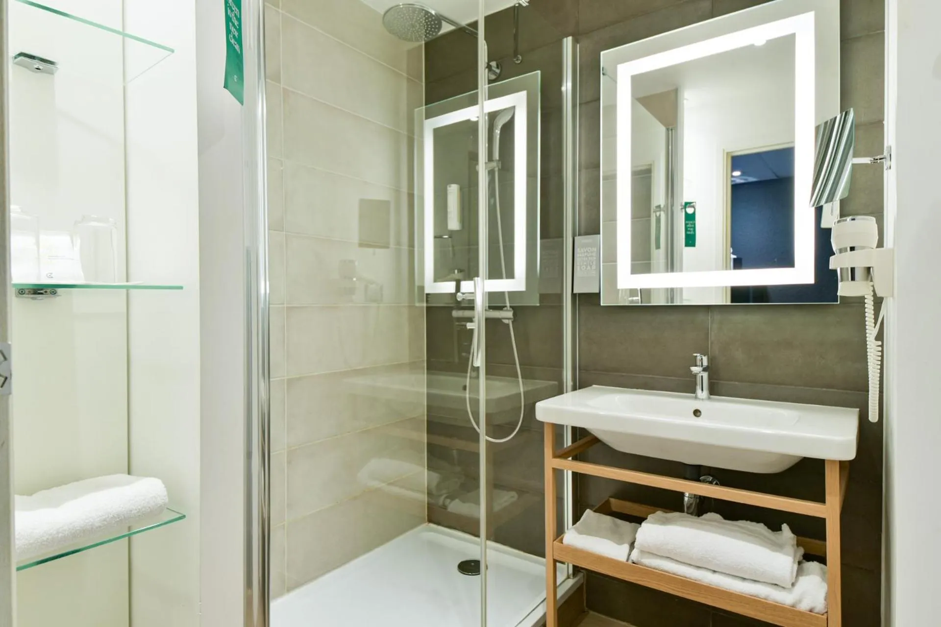 Golden Tulip Roissy Saint Witz