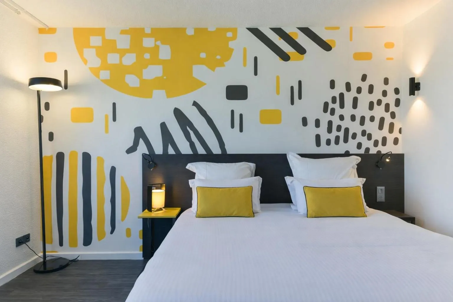 Bed in Golden Tulip Roissy Saint Witz