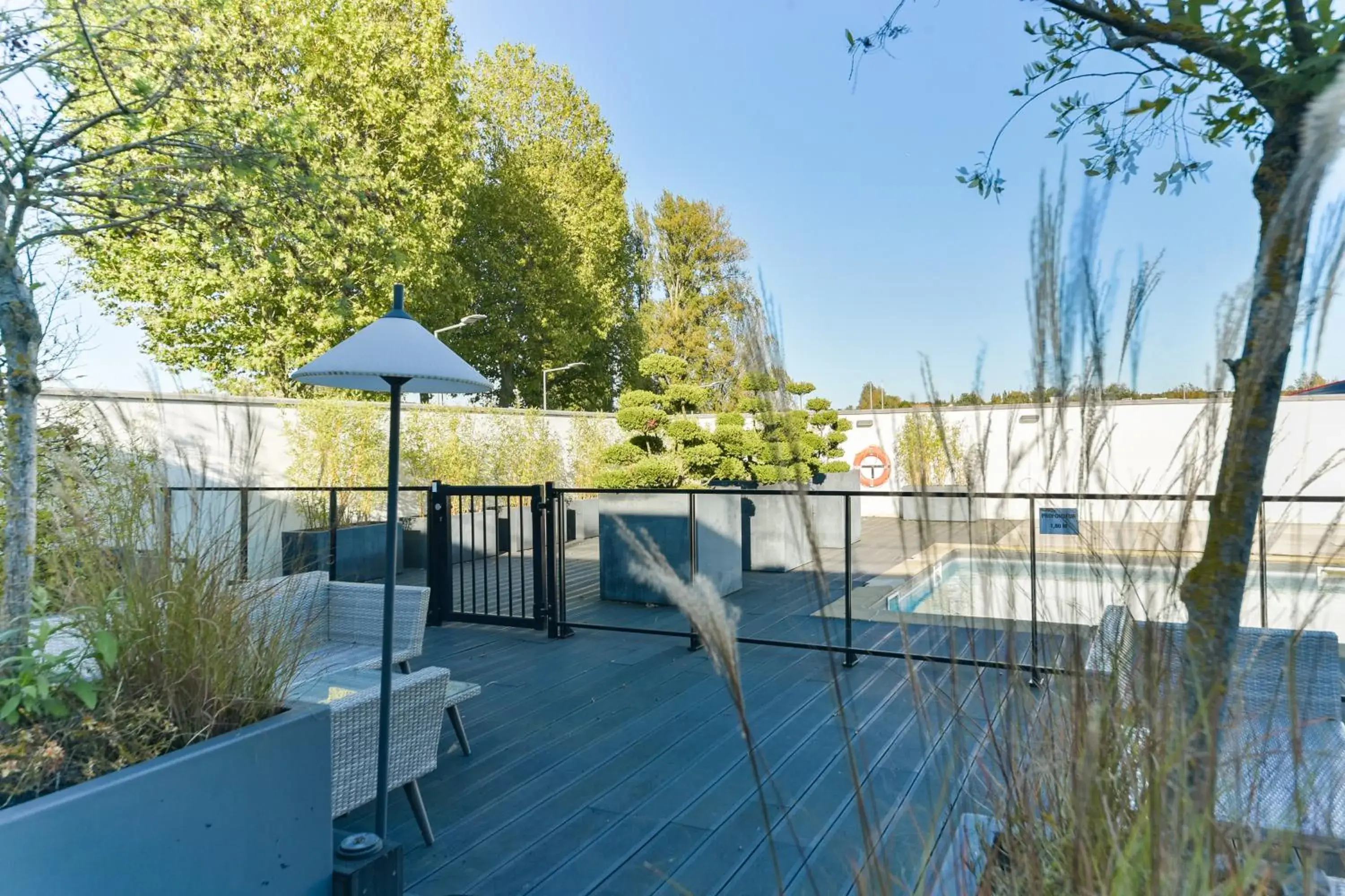 Swimming pool in Golden Tulip Roissy Saint Witz Swimming pool in Golden Tulip Roissy Saint Witz