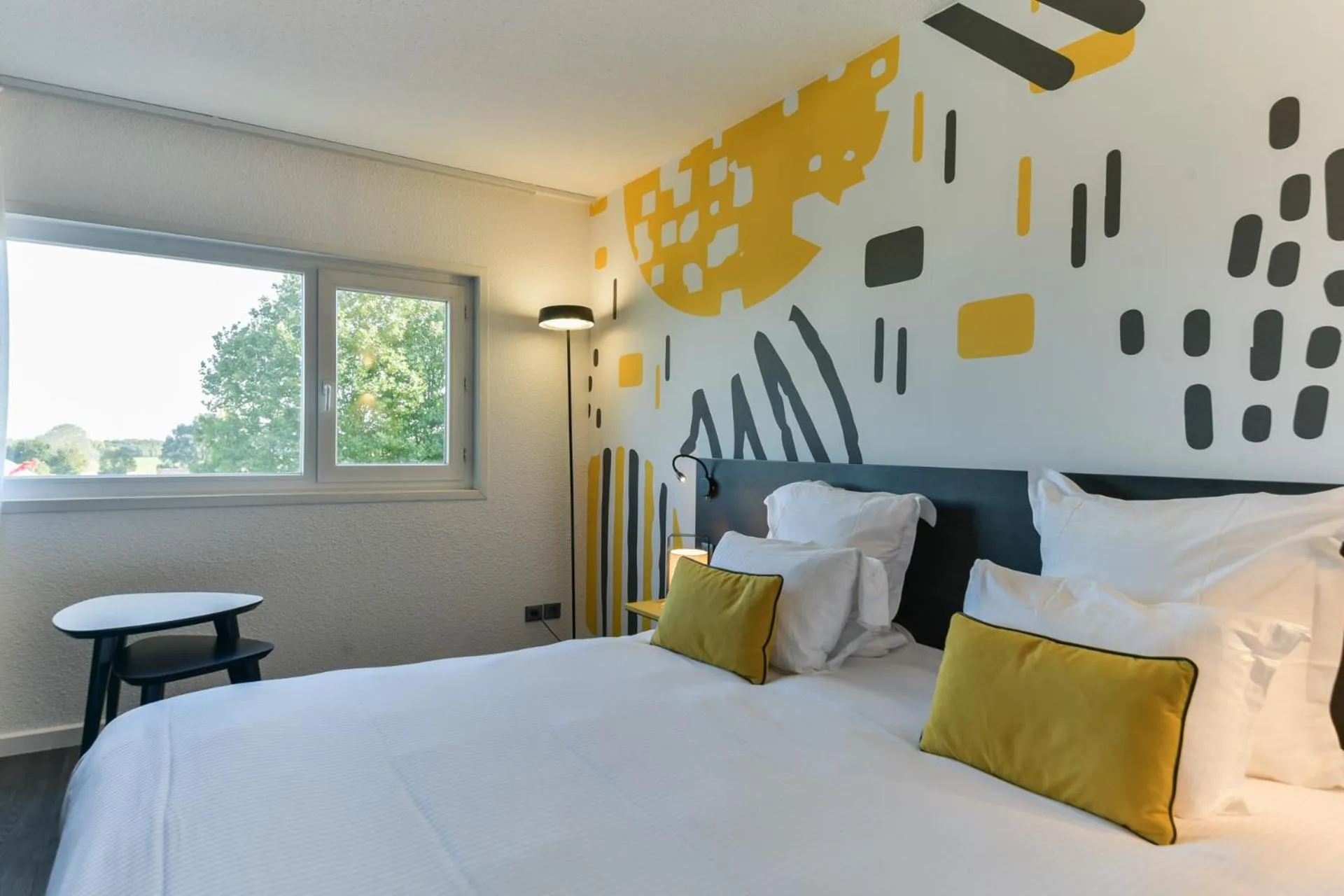 Bed in Golden Tulip Roissy Saint Witz
