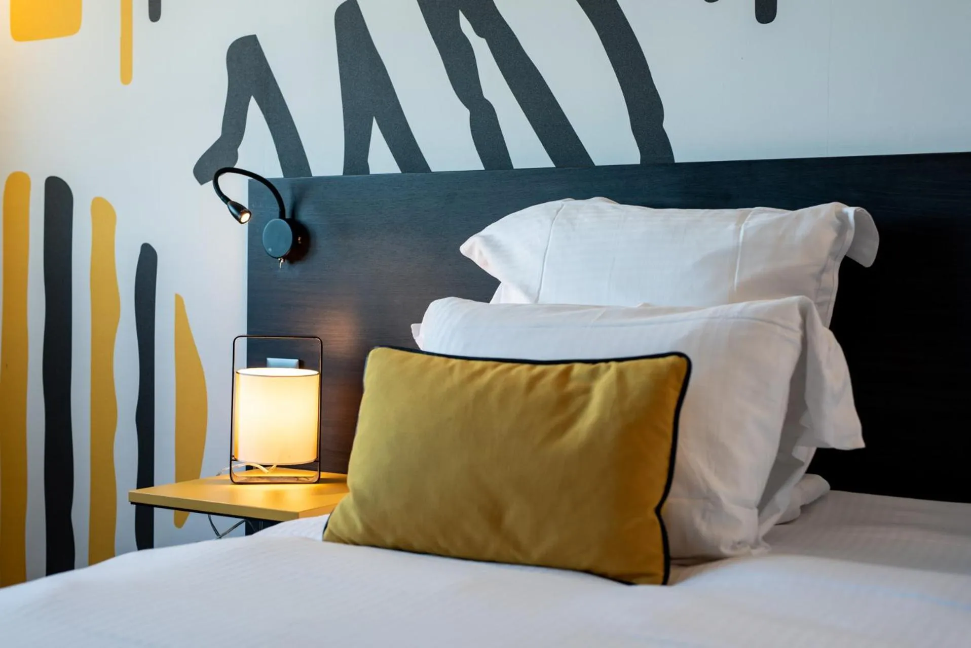 Bed in Golden Tulip Roissy Saint Witz