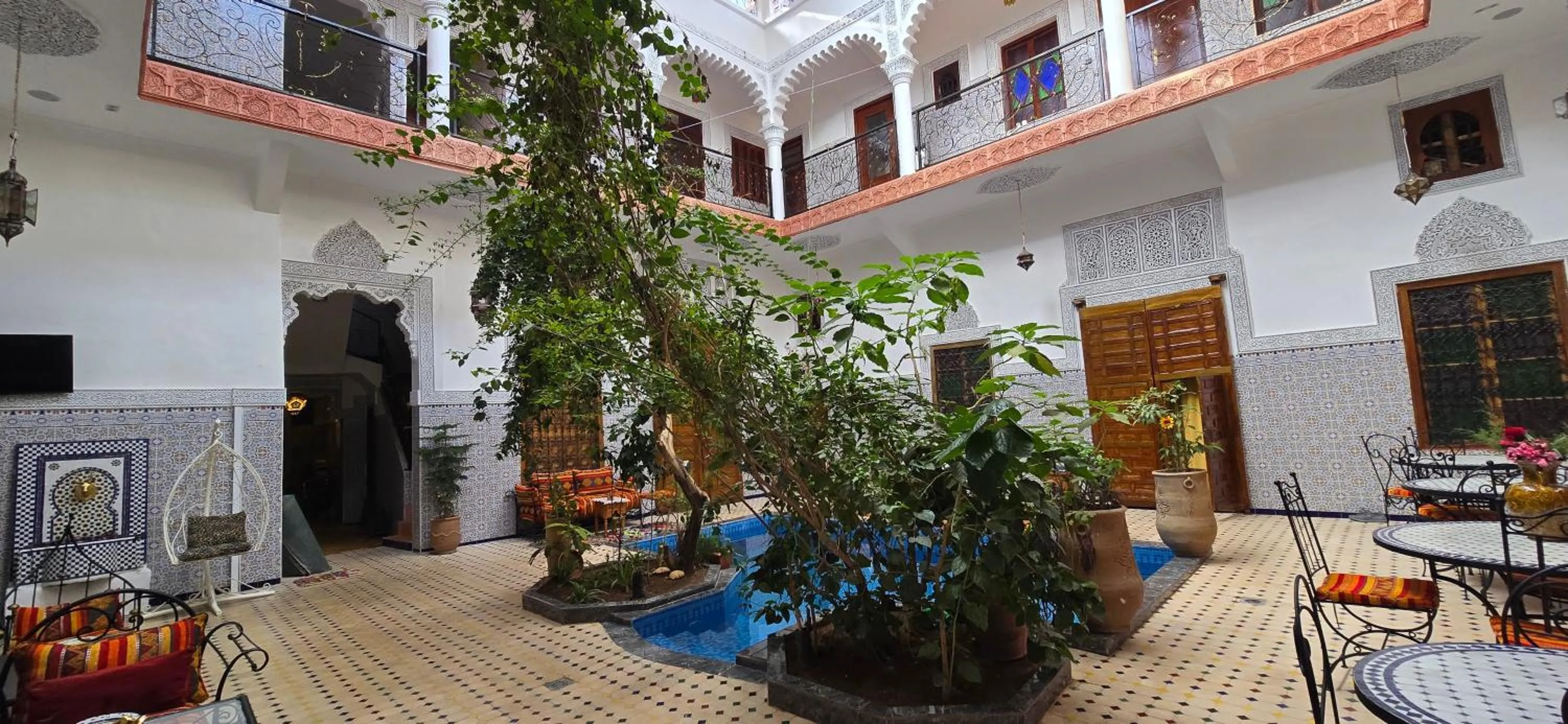 Property building in Riad Raffaa