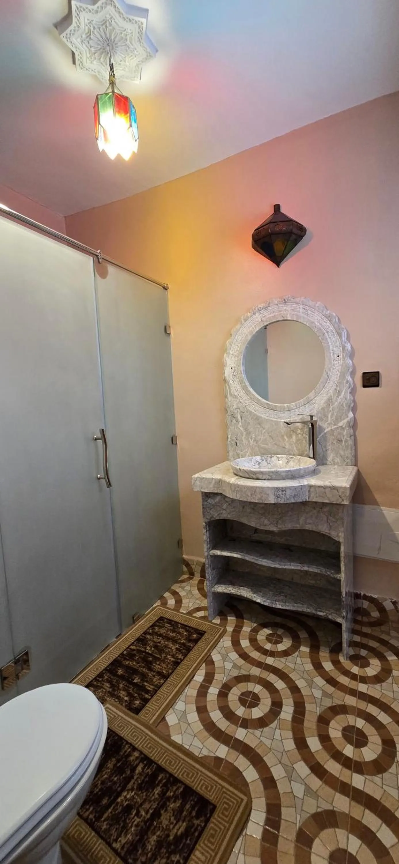 Shower in Riad Raffaa