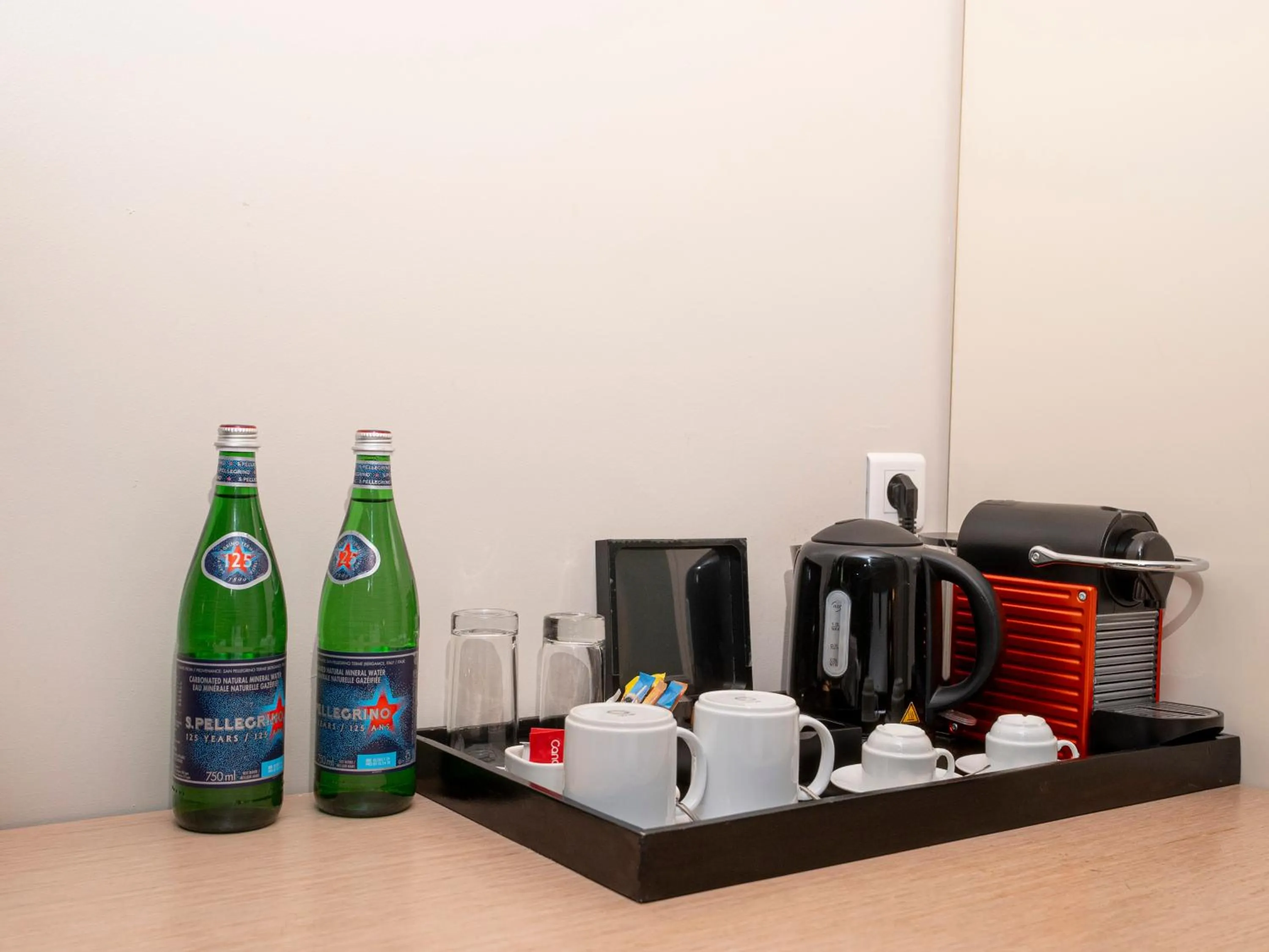 Coffee/tea facilities in Noom Hotel Dakar Sea Plaza, a member of Radisson Individuals