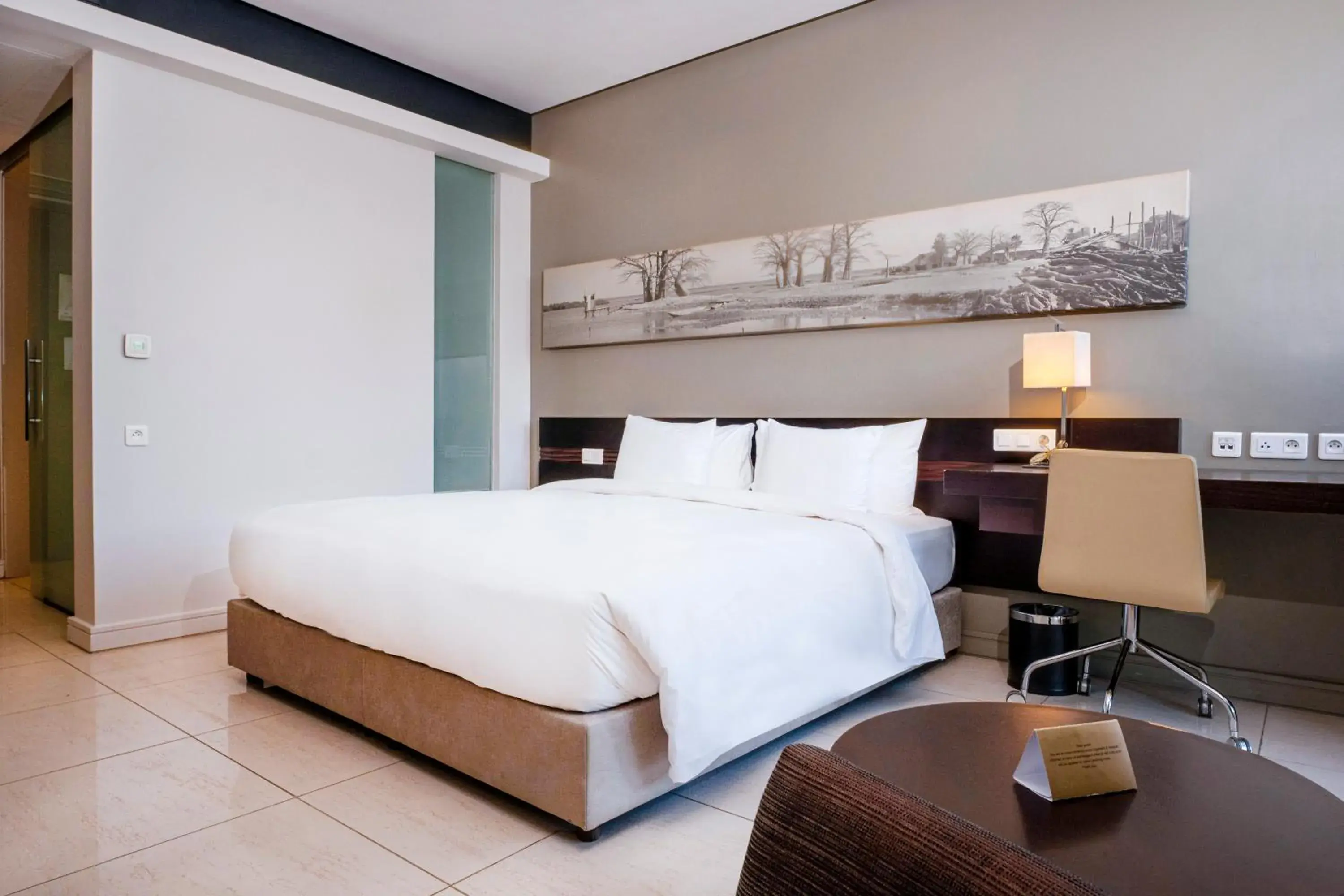 Bed in Noom Hotel Dakar Sea Plaza, a member of Radisson Individuals Bed in Noom Hotel Dakar Sea Plaza, a member of Radisson Individuals