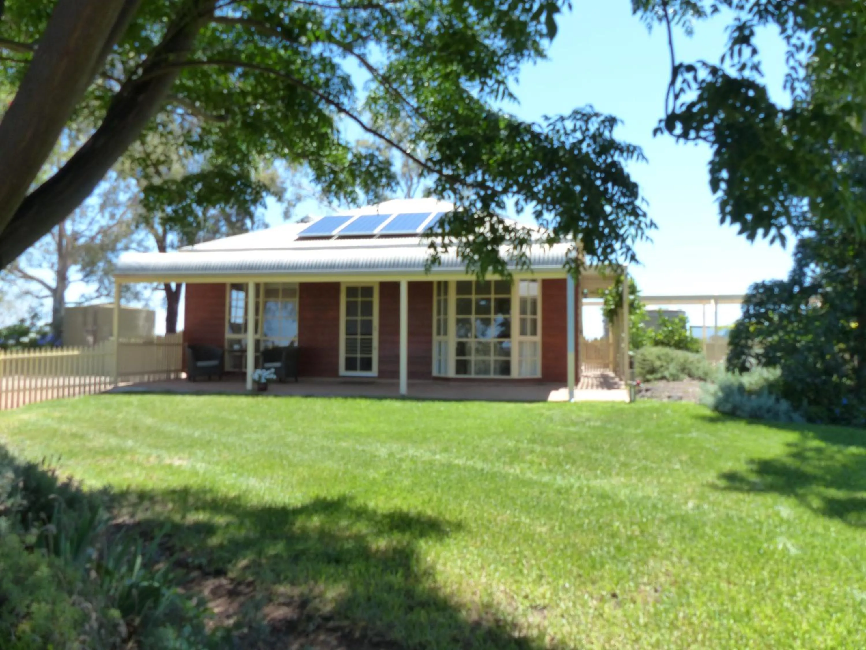 Glenbar cottage Yelta