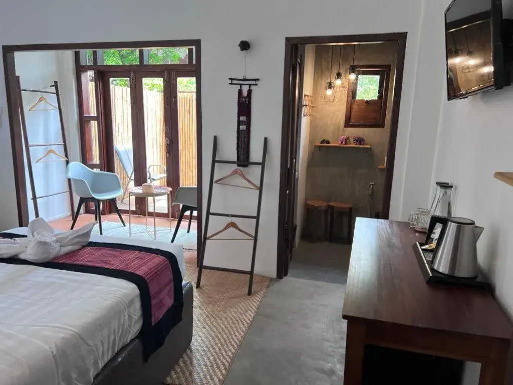 Deluxe Twin Room in Moonlight Champa Riverview Deluxe Twin Room in Moonlight Champa Riverview