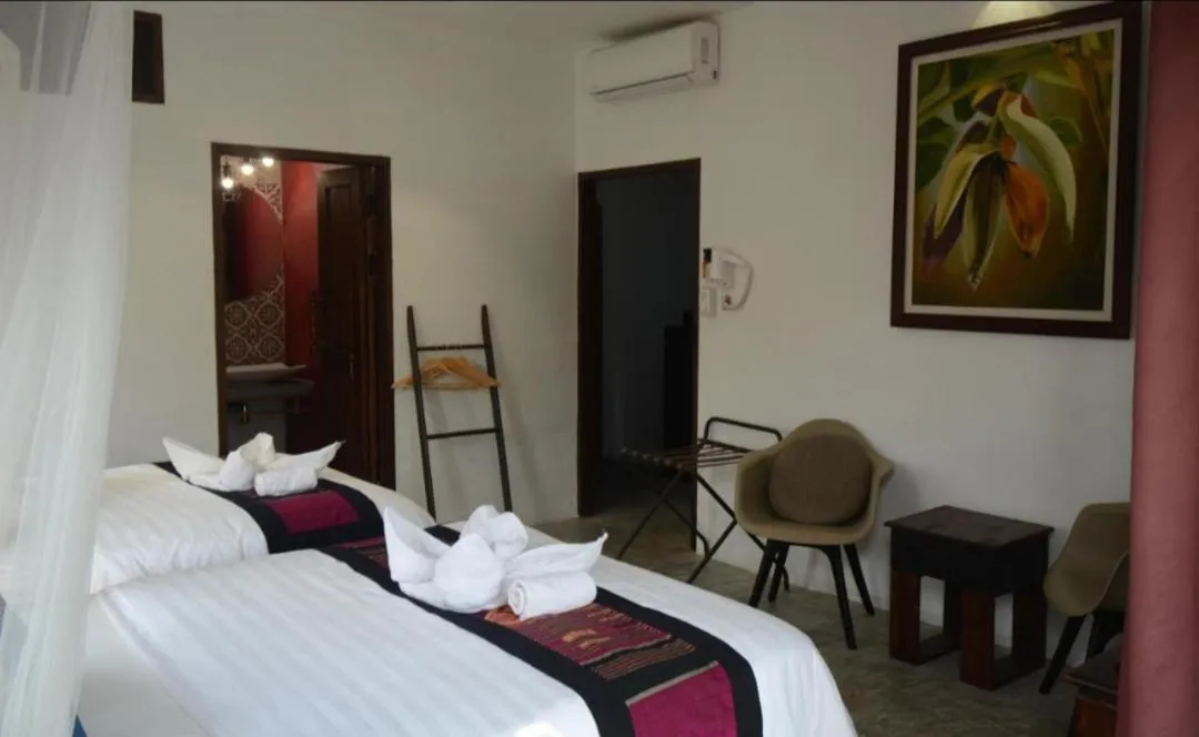 Bed in Moonlight Champa Riverview