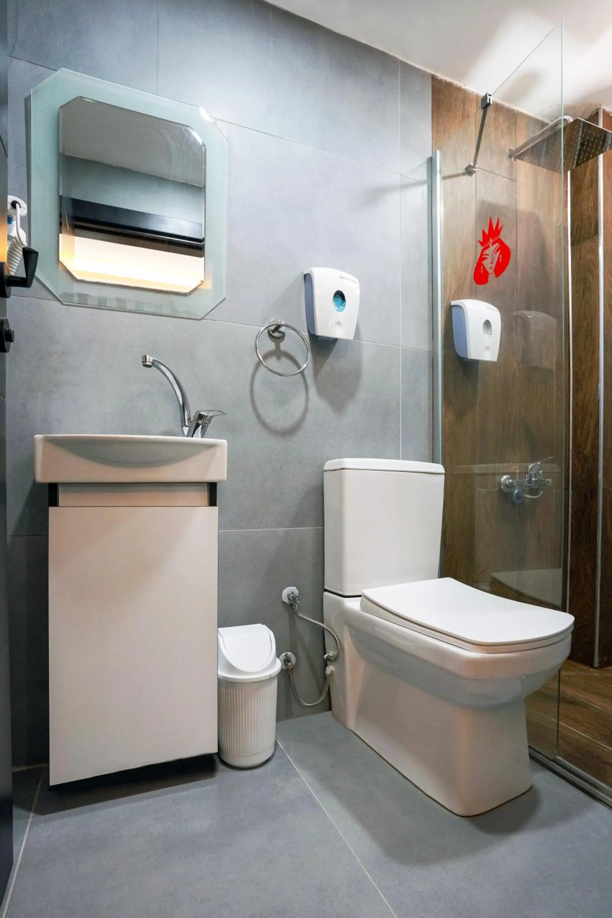 Toilet in Miss Cleopatra Hotel