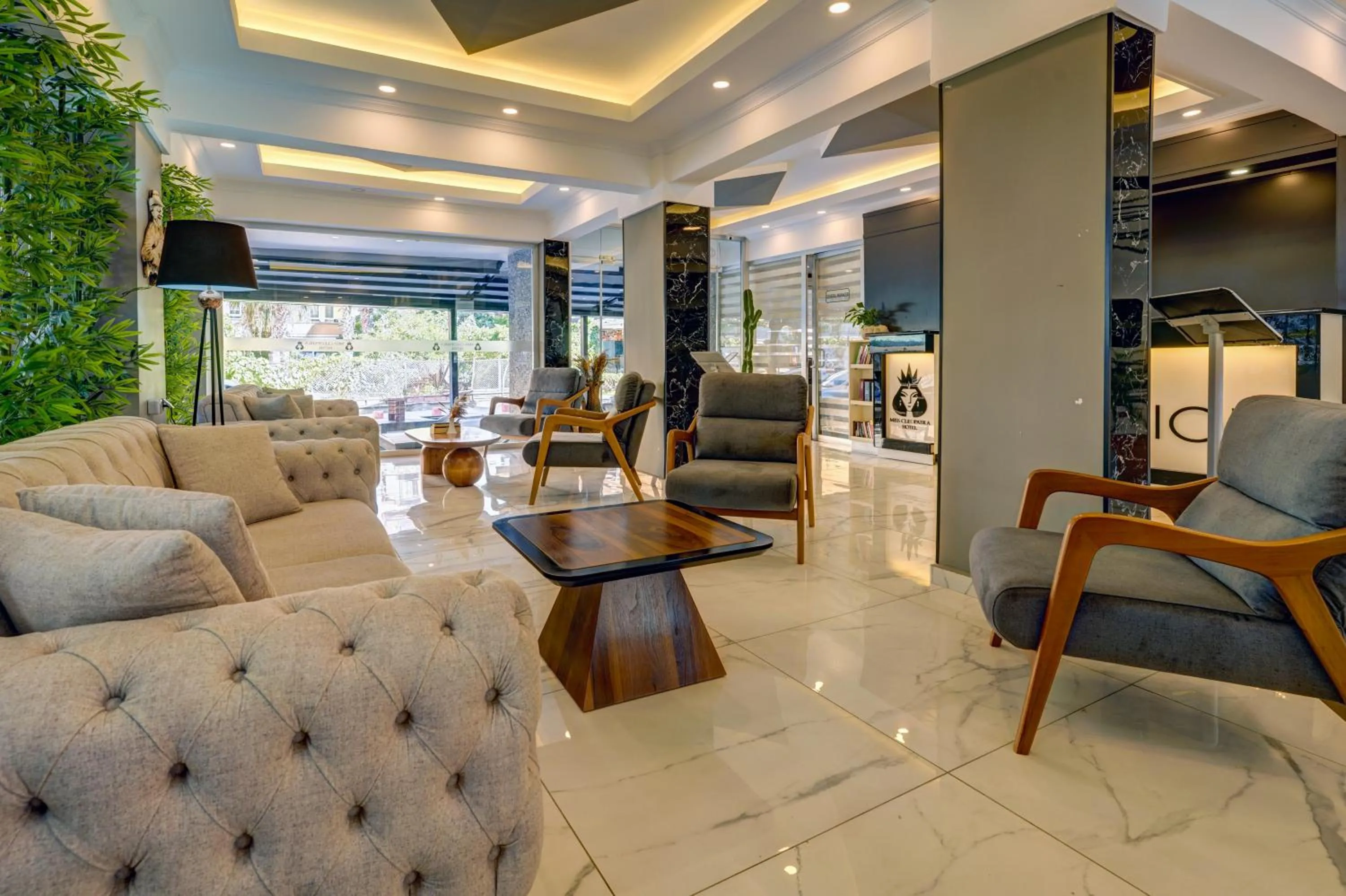 Lobby or reception in Miss Cleopatra Hotel