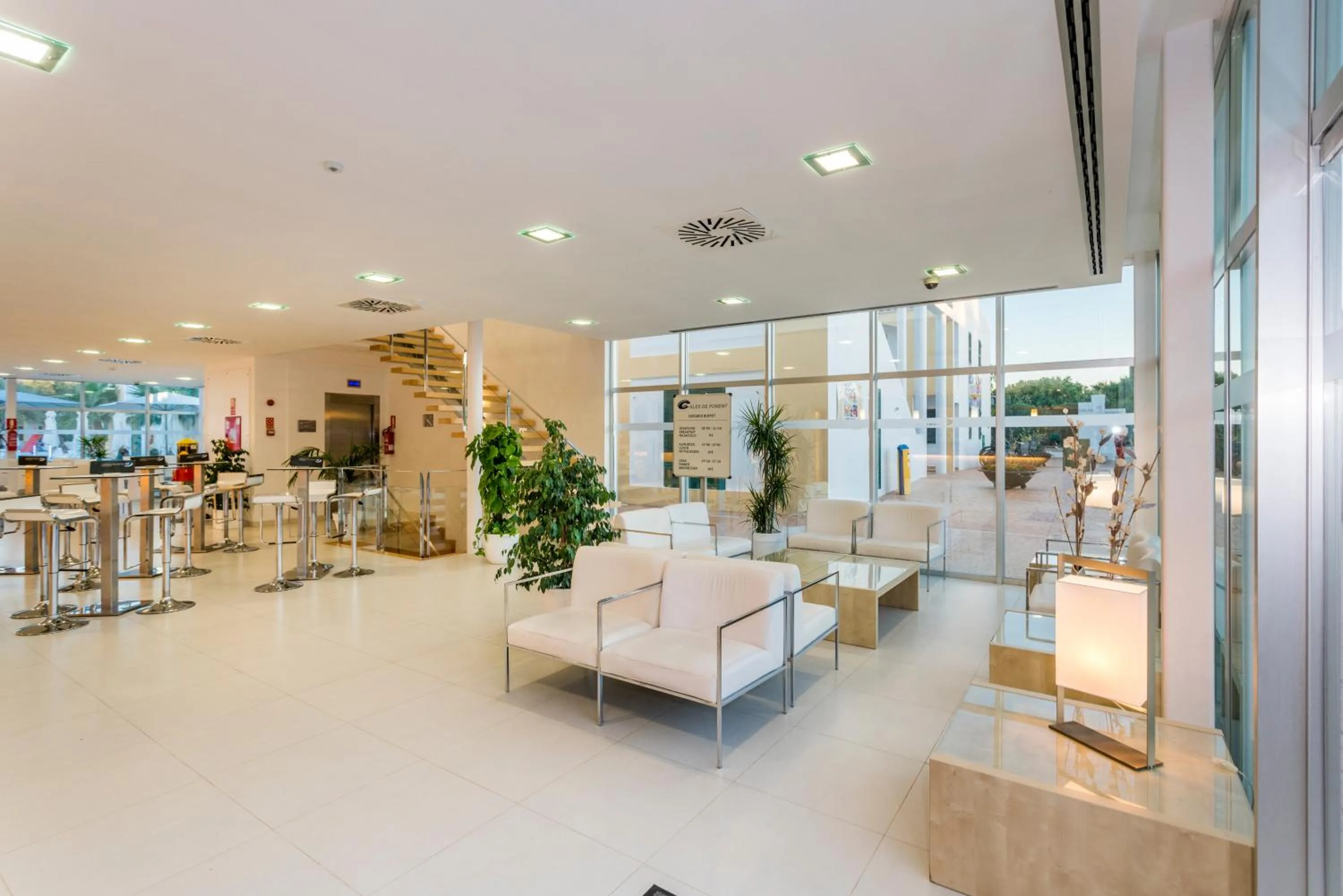 Lobby or reception in Apartaments Cales de Ponent