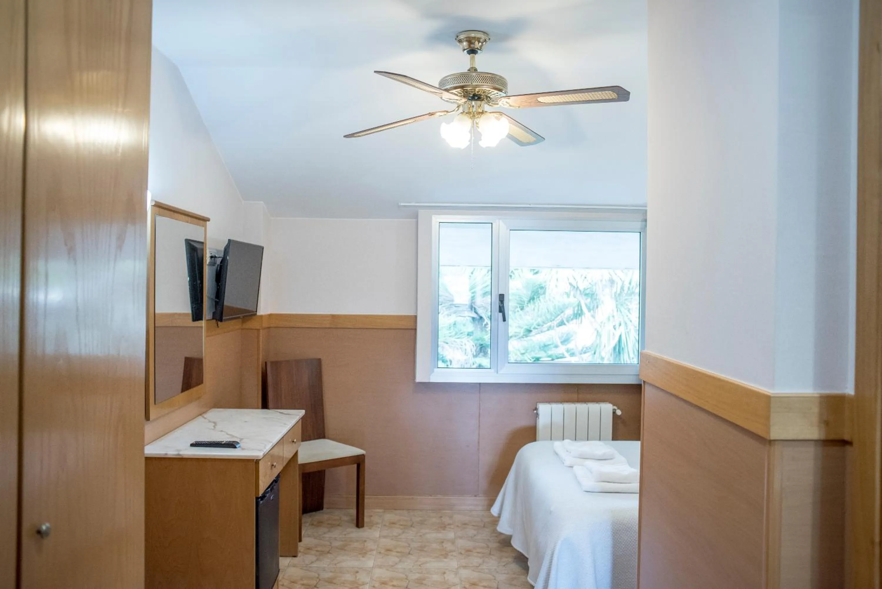 Bed in Hotel Ría de Suances