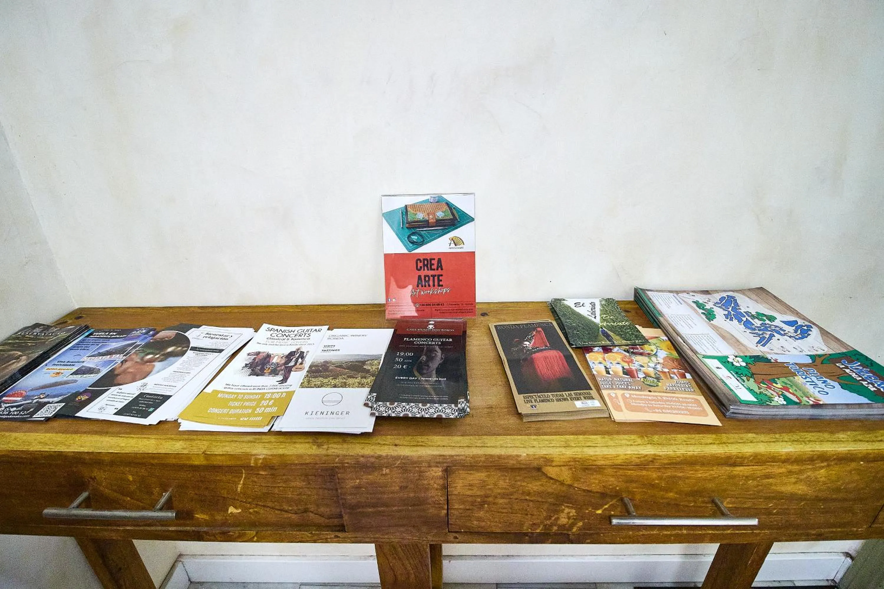 Facade/entrance in Hotel Virgen de los Reyes