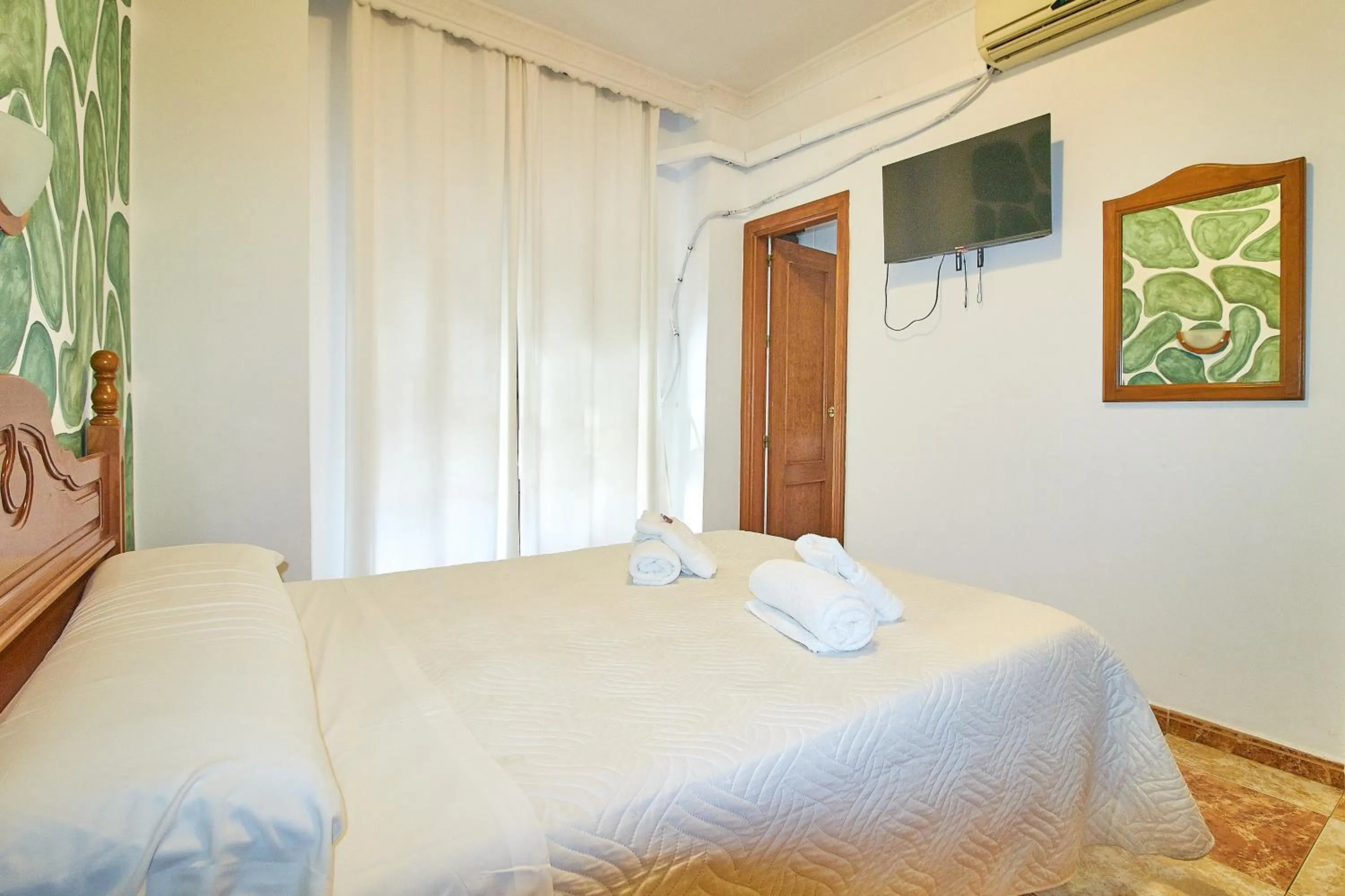 Photo of the whole room, Bed in Hotel Virgen de los Reyes