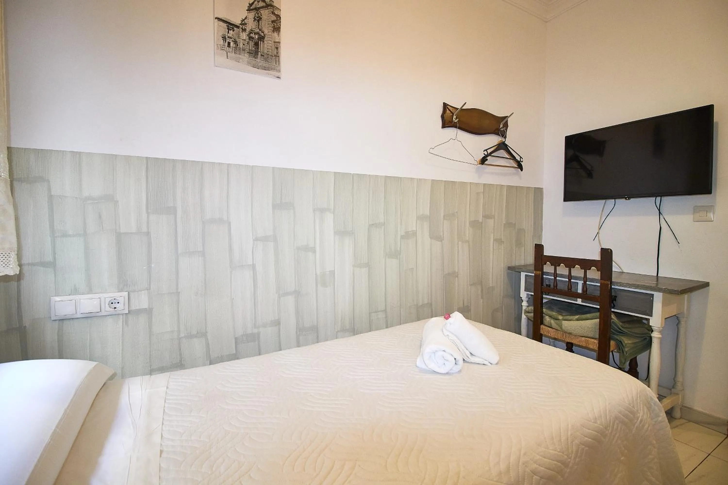 Photo of the whole room, Bed in Hotel Virgen de los Reyes