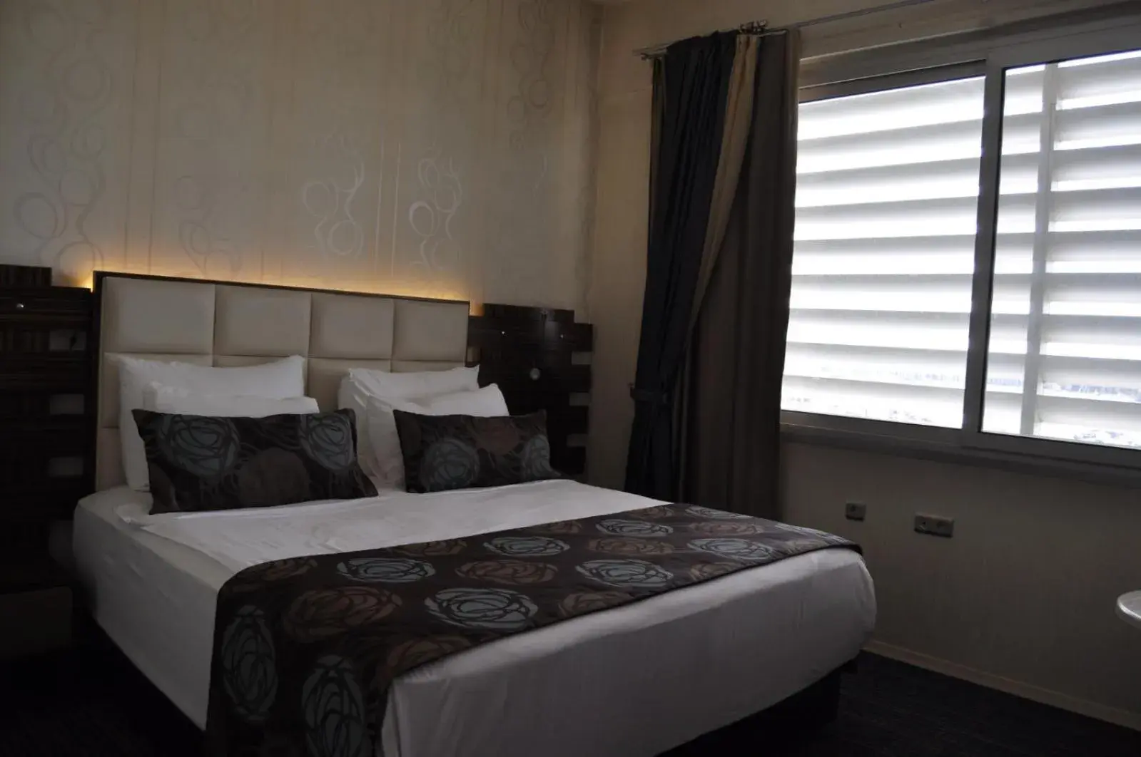 Bedroom, Bed in Orty Airport Hotel Bedroom, Bed in Orty Airport Hotel