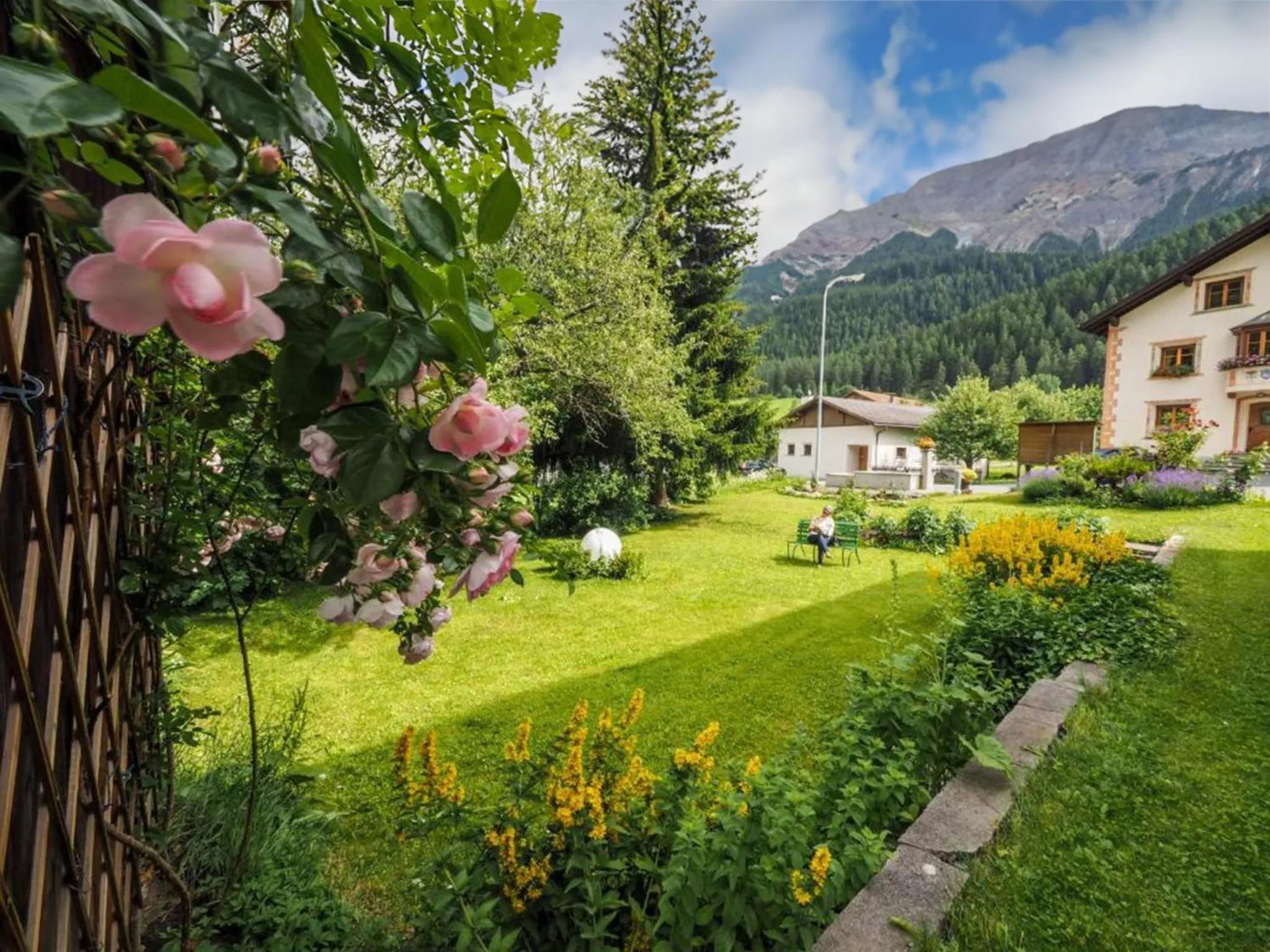 Spring in Hotel Central La Fainera Superior