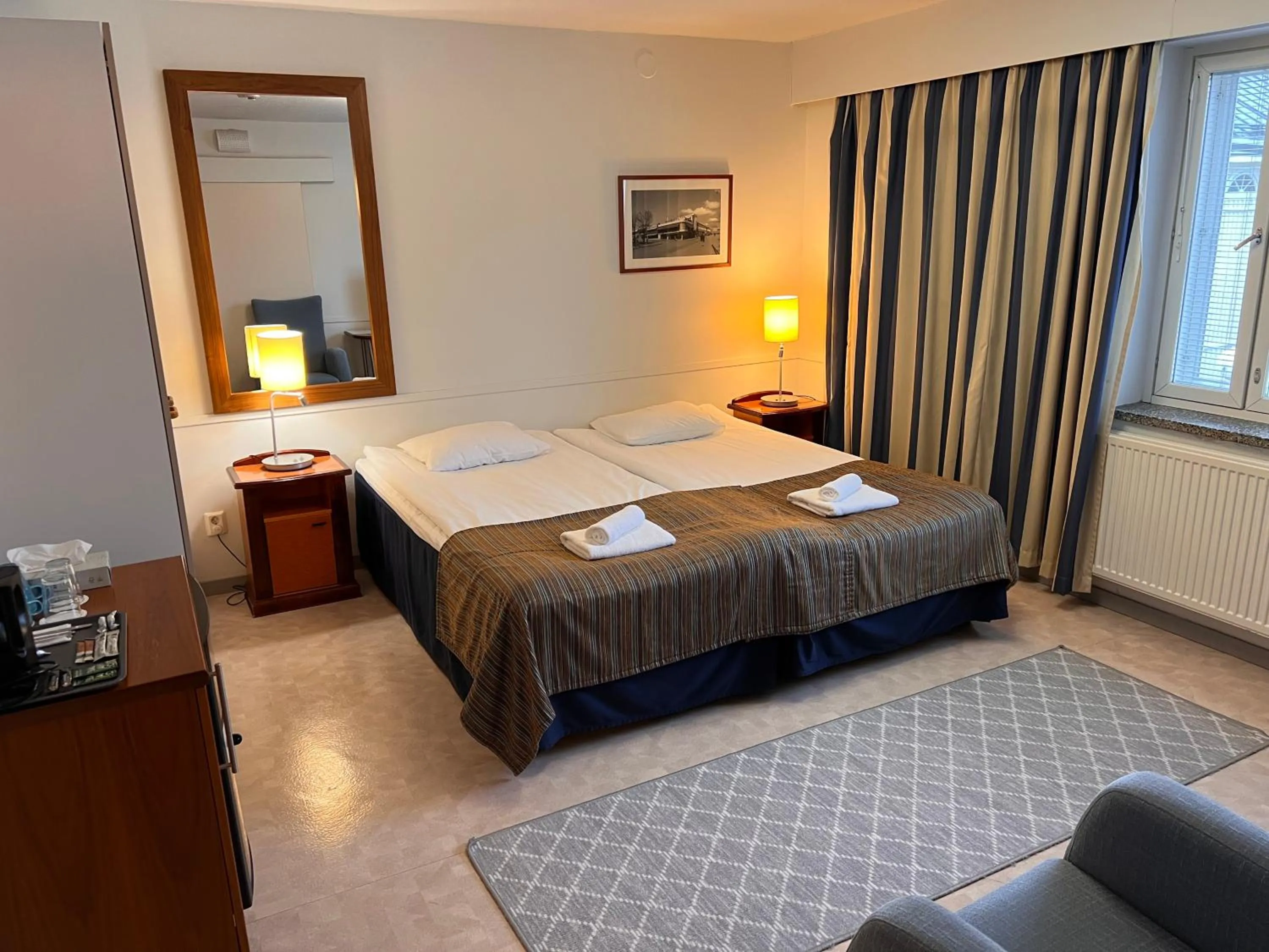 Bed in Budget Hotel Easystay