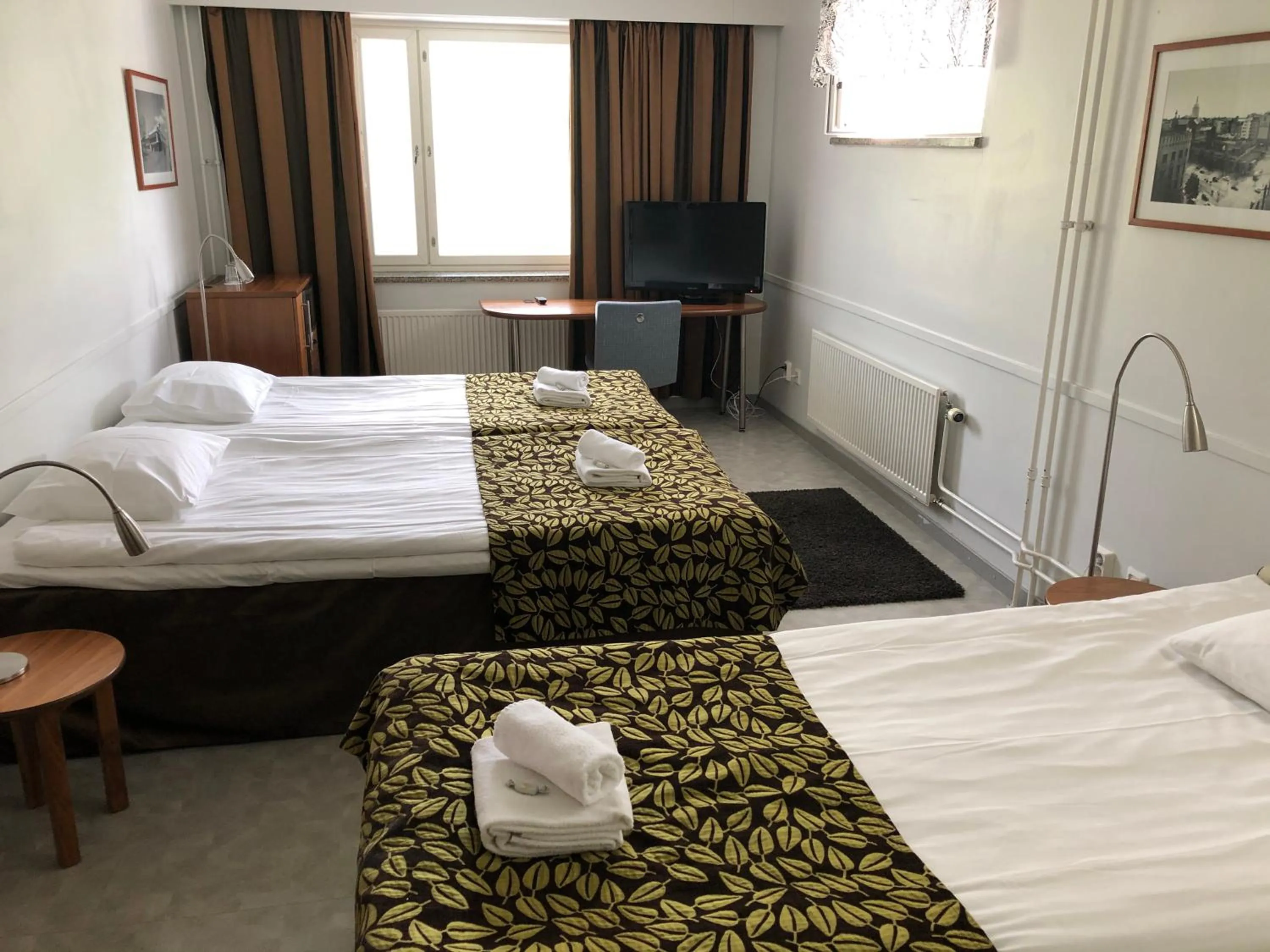 Standard Triple Room in Budget Hotel Easystay