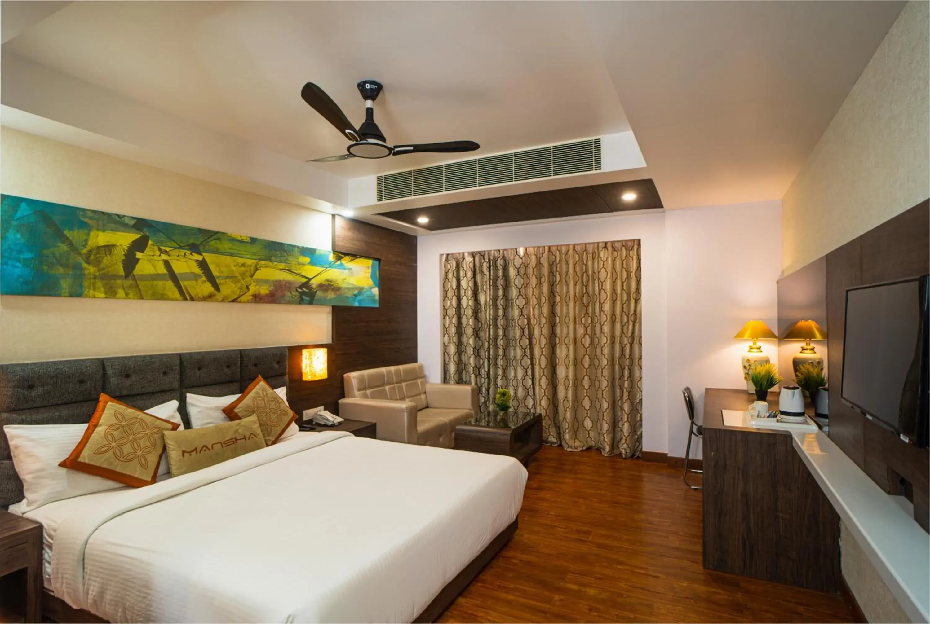 Deluxe Room in Hotel Mansha Regency Deluxe Room in Hotel Mansha Regency